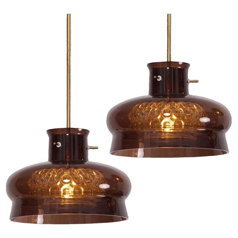 Pair of Pendant Light by Carl Fagerlund for Orrefors in Brown and Bubble Glass in vendita