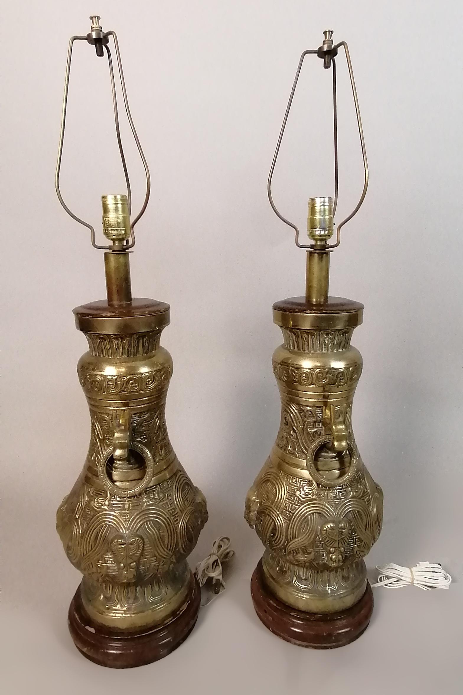 Mid-20th Century Pair of Pepe Mendoza Chinoise Bronze Table Lamps