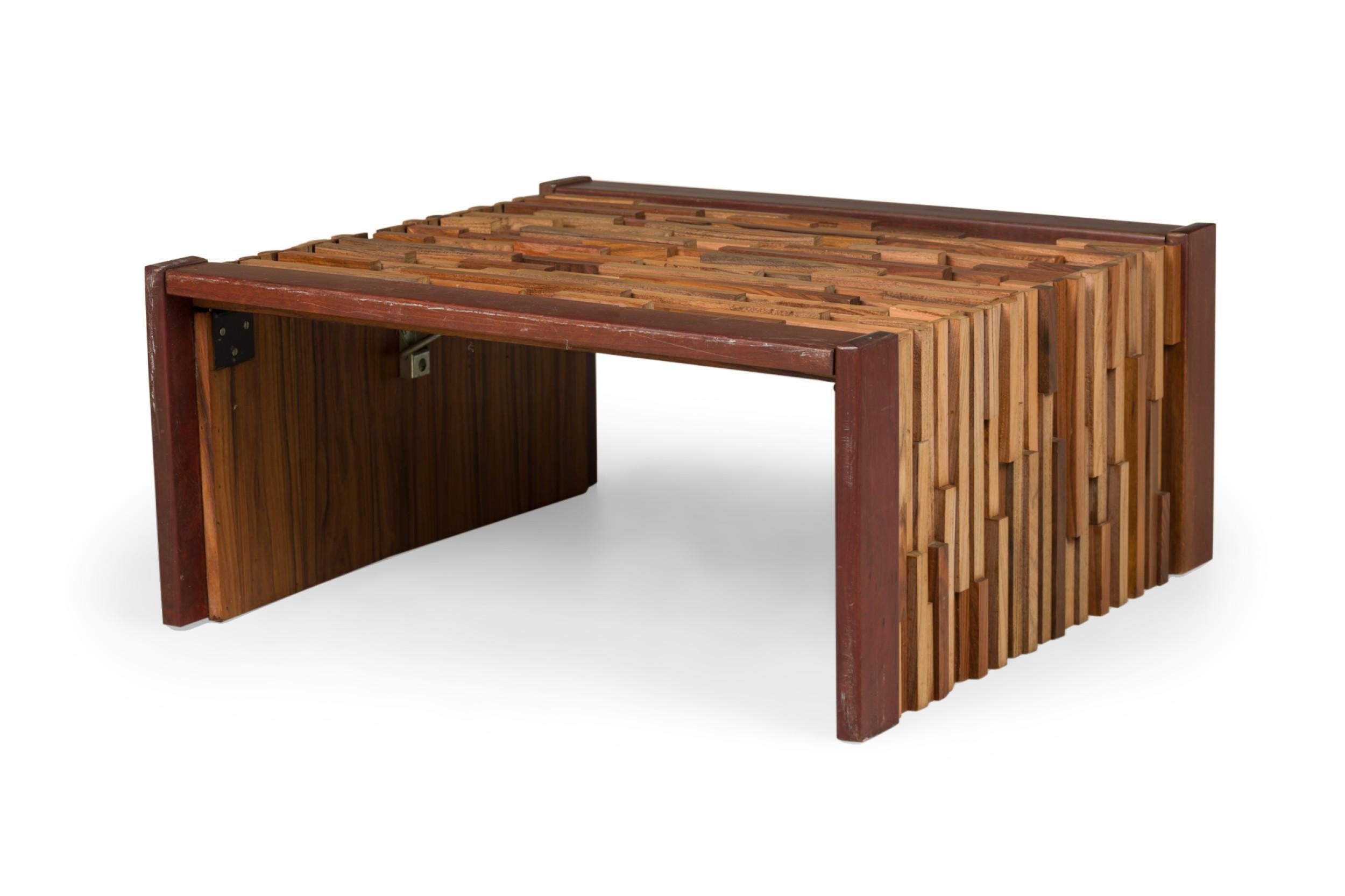 Ein Paar Percival Lafer-Couchtisch aus kontinentalem Mischholz, Mitte des Jahrhunderts (Moderne der Mitte des Jahrhunderts) im Angebot