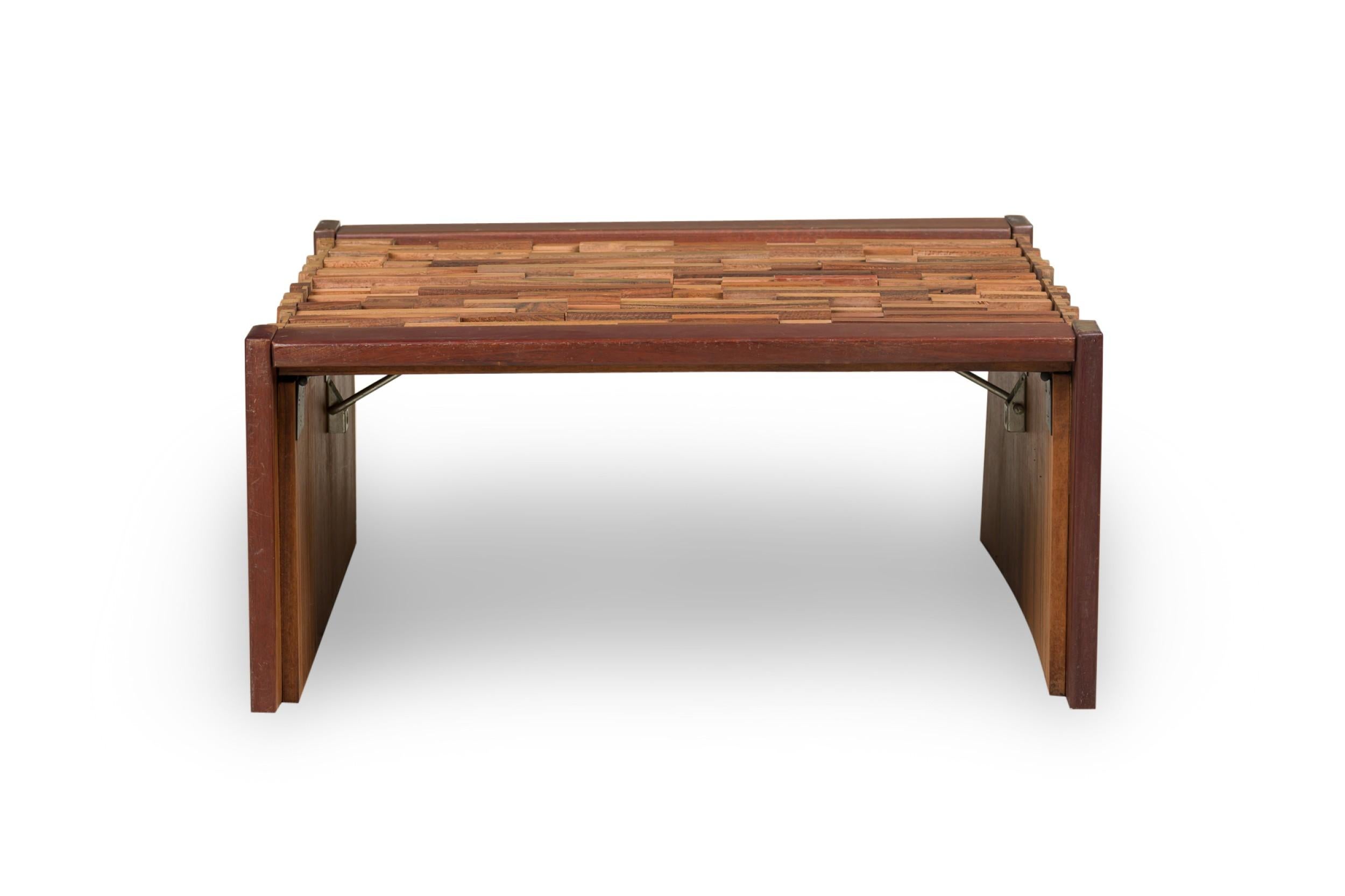 Ein Paar Percival Lafer-Couchtisch aus kontinentalem Mischholz, Mitte des Jahrhunderts im Zustand „Gut“ im Angebot in Queens, NY