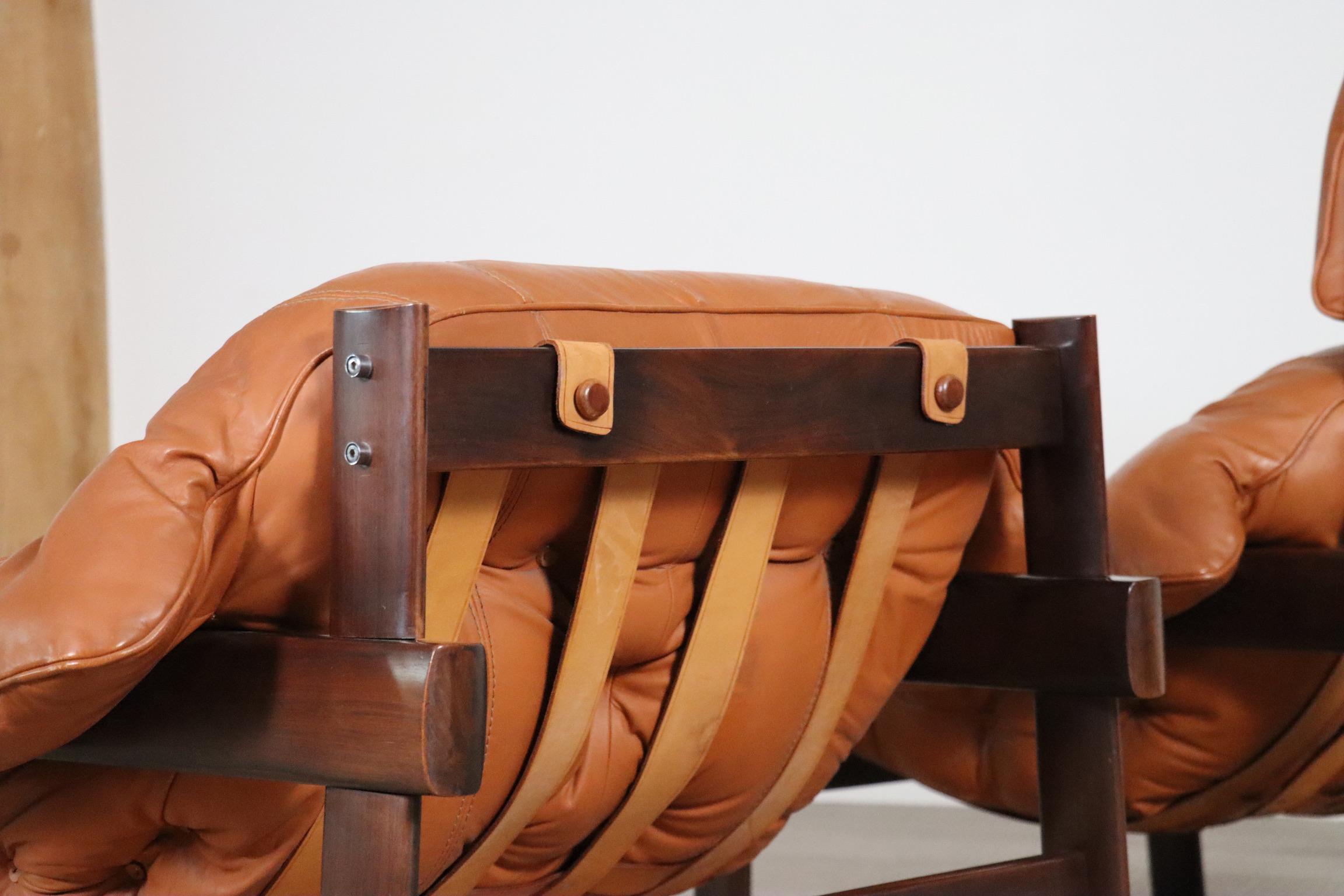 Pair of Percival Lafer MP-41 lounge chairs in cognac leather, Brazil 1970s 8