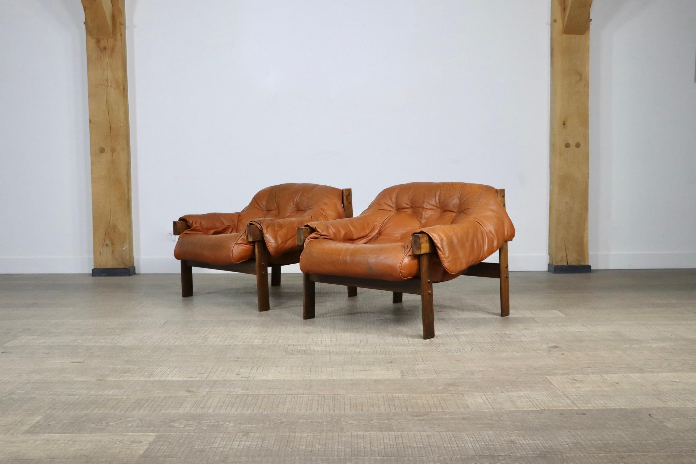 Pair of Percival Lafer MP-41 Lounge Chairs in Cognac Leather, Brazil, 1970s 1