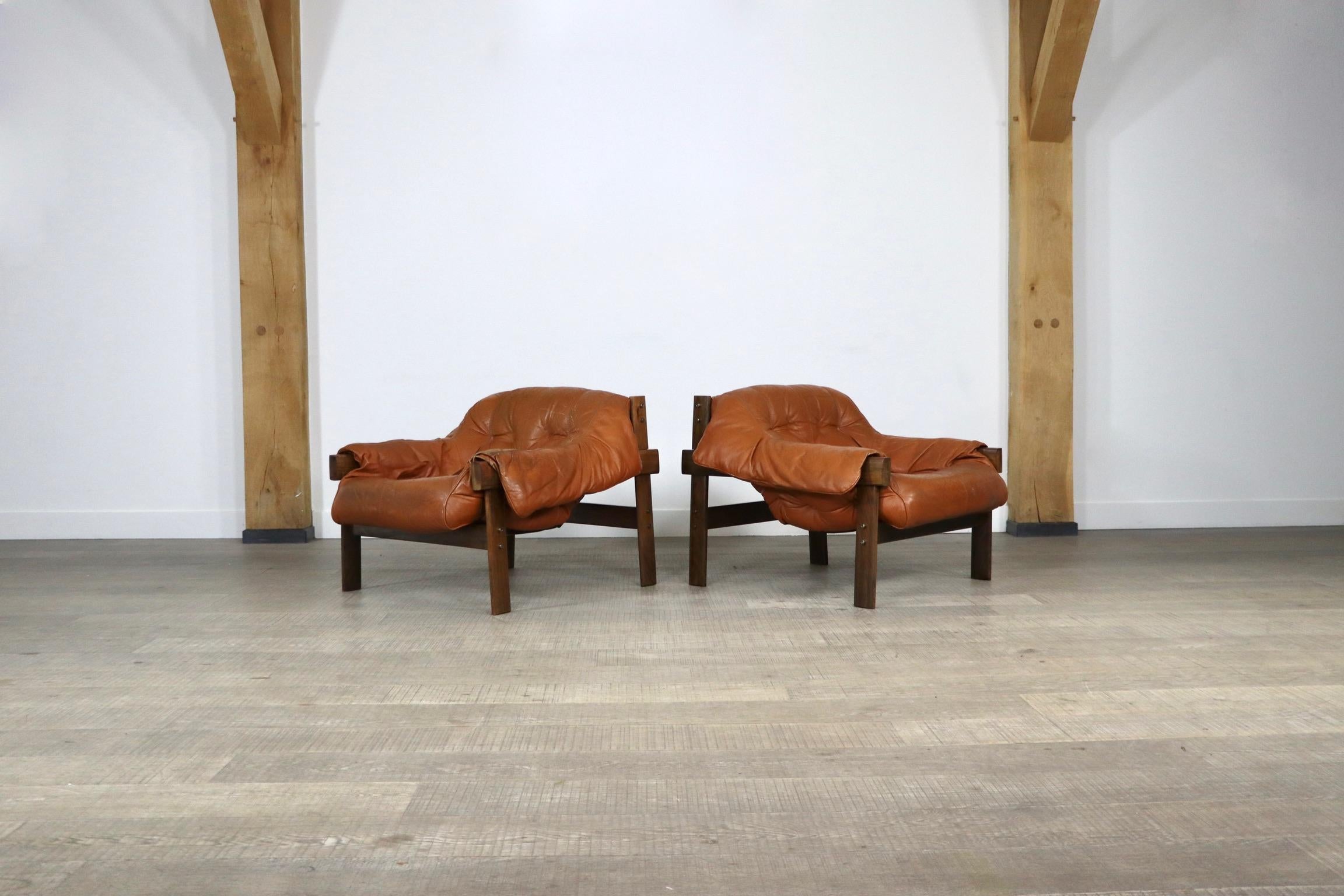 Pair of Percival Lafer MP-41 Lounge Chairs in Cognac Leather, Brazil, 1970s 3