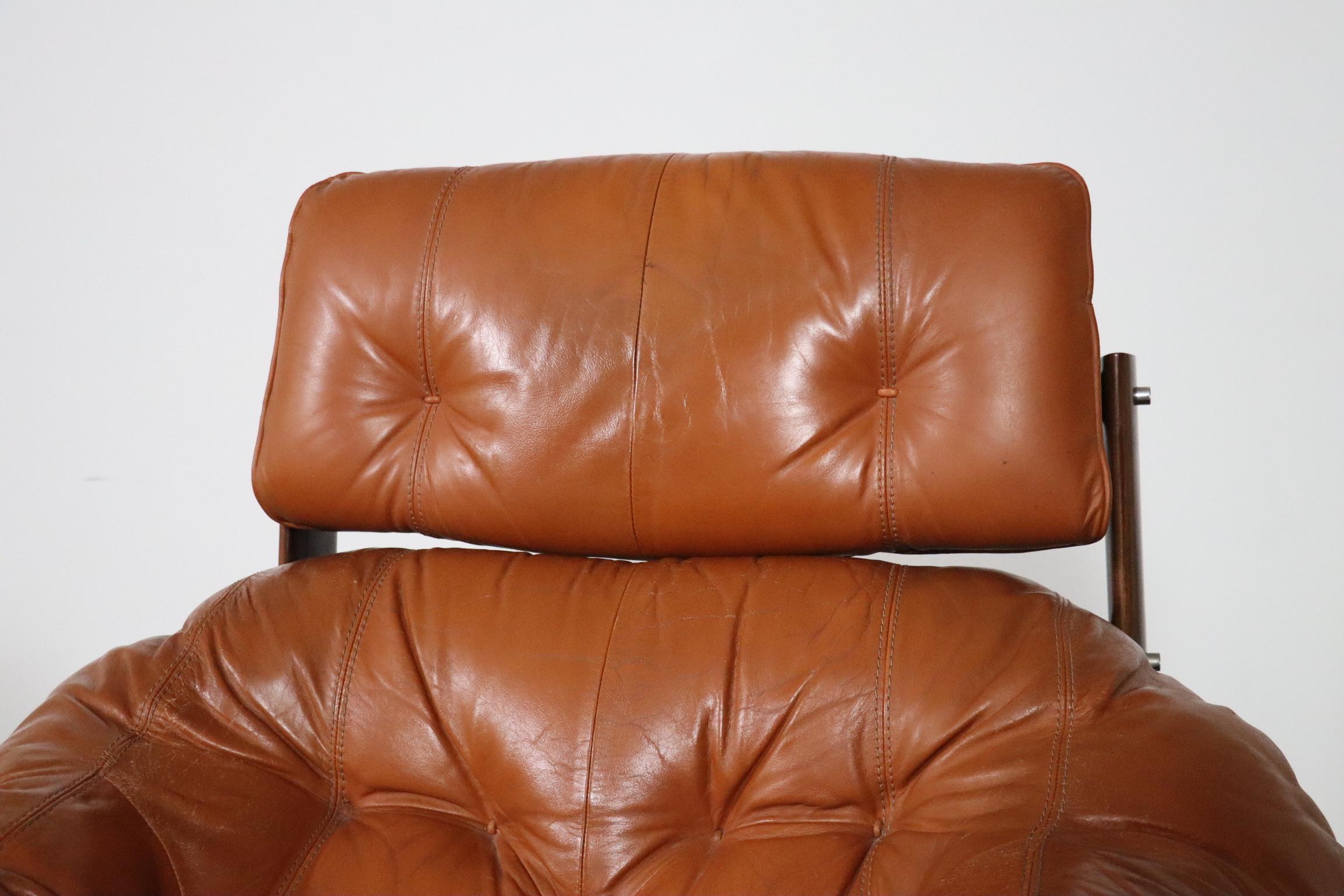Pair of Percival Lafer MP-41 lounge chairs in cognac leather, Brazil 1970s 2