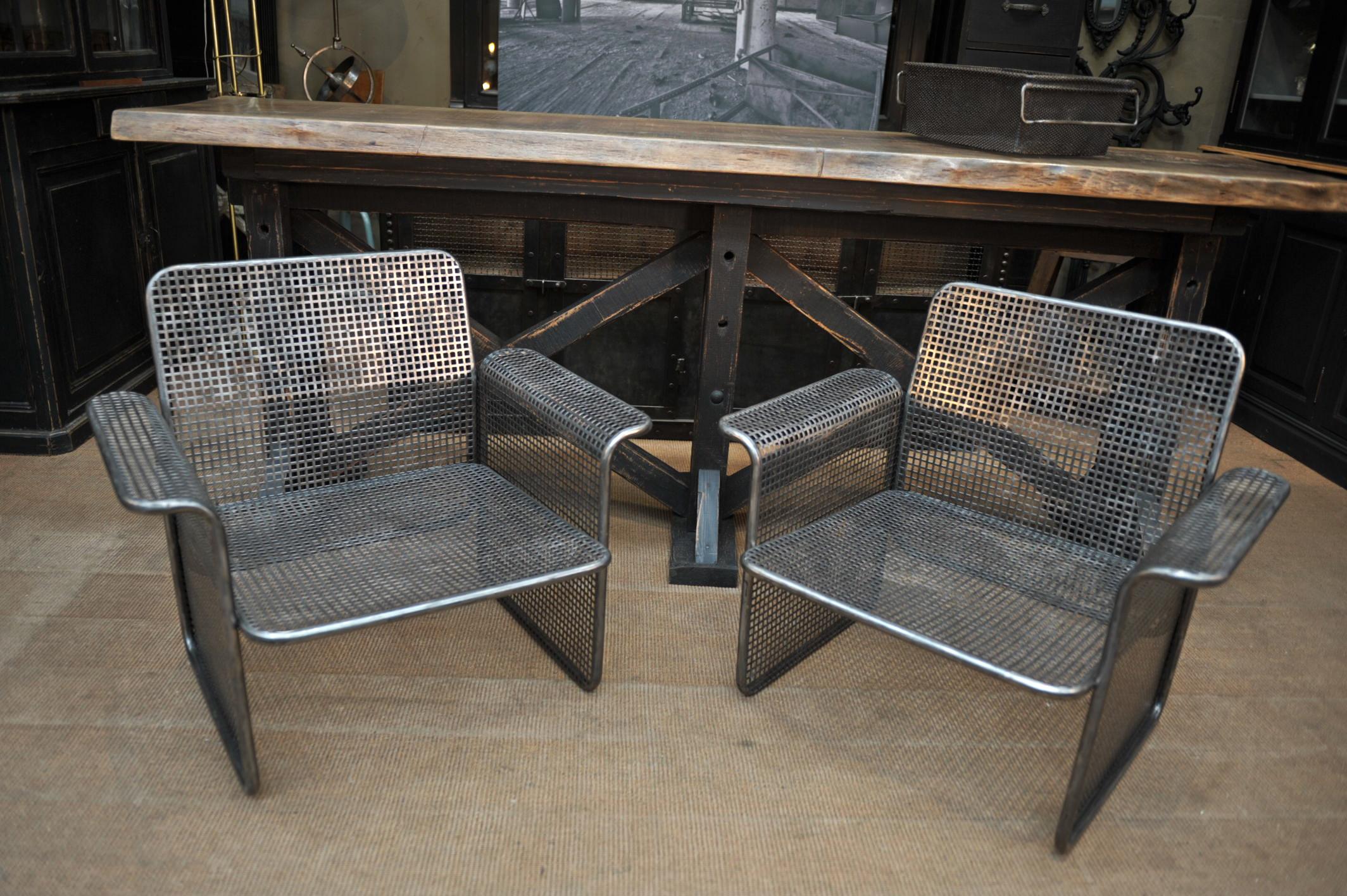 Pair of Perforated Metal Chairs Italie, circa 1960 For Sale 7