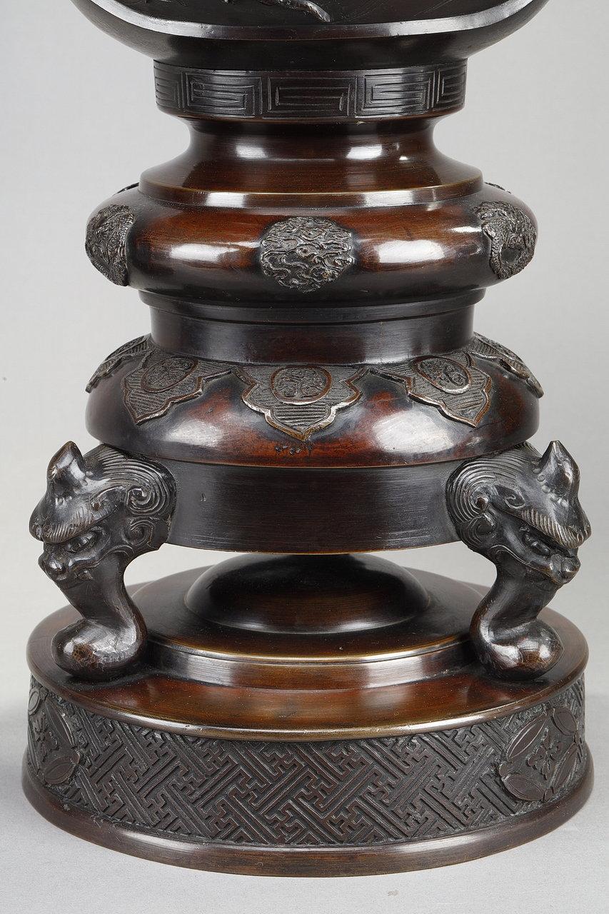 Pair of Perfume Burners in Patinated Bronze with Dogs and Dragons, 20th Century 10