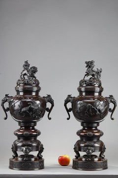 Pair of Perfume Burners in Patinated Bronze with Dogs and Dragons, 20th Century