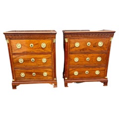 Paire de commodes d'époque Empire en acajou et doré, Danemark, vers 1800