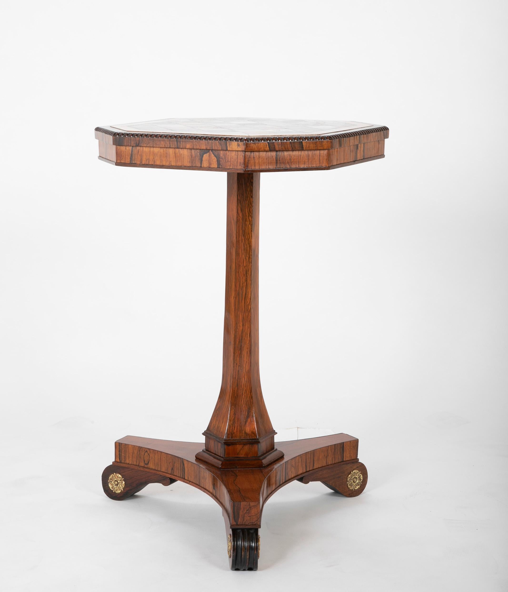 Pair of Period George IV Rosewood & Specimen Marble Occasional Tables In Good Condition In Stamford, CT