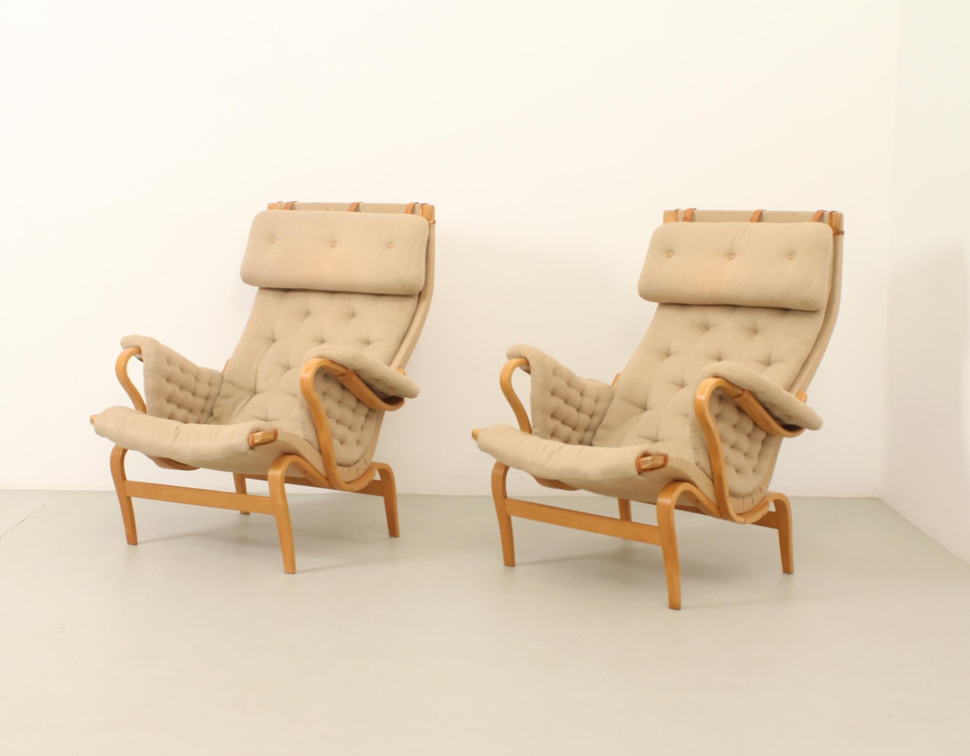 Paire de fauteuils Pernilla de Bruno Mathsson pour Dux, 1969 en vente 8