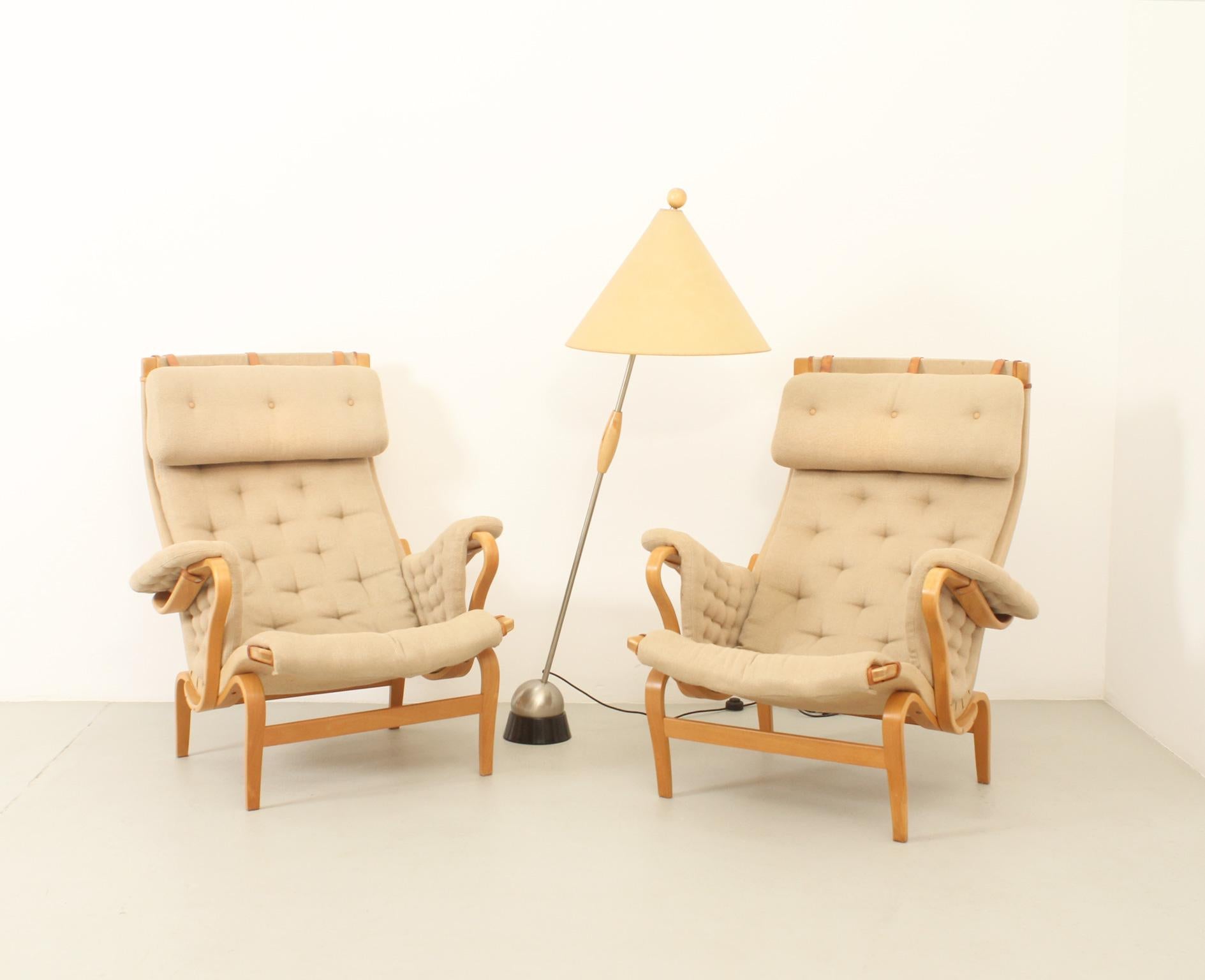 Paire de fauteuils Pernilla de Bruno Mathsson pour Dux, 1969 en vente 11