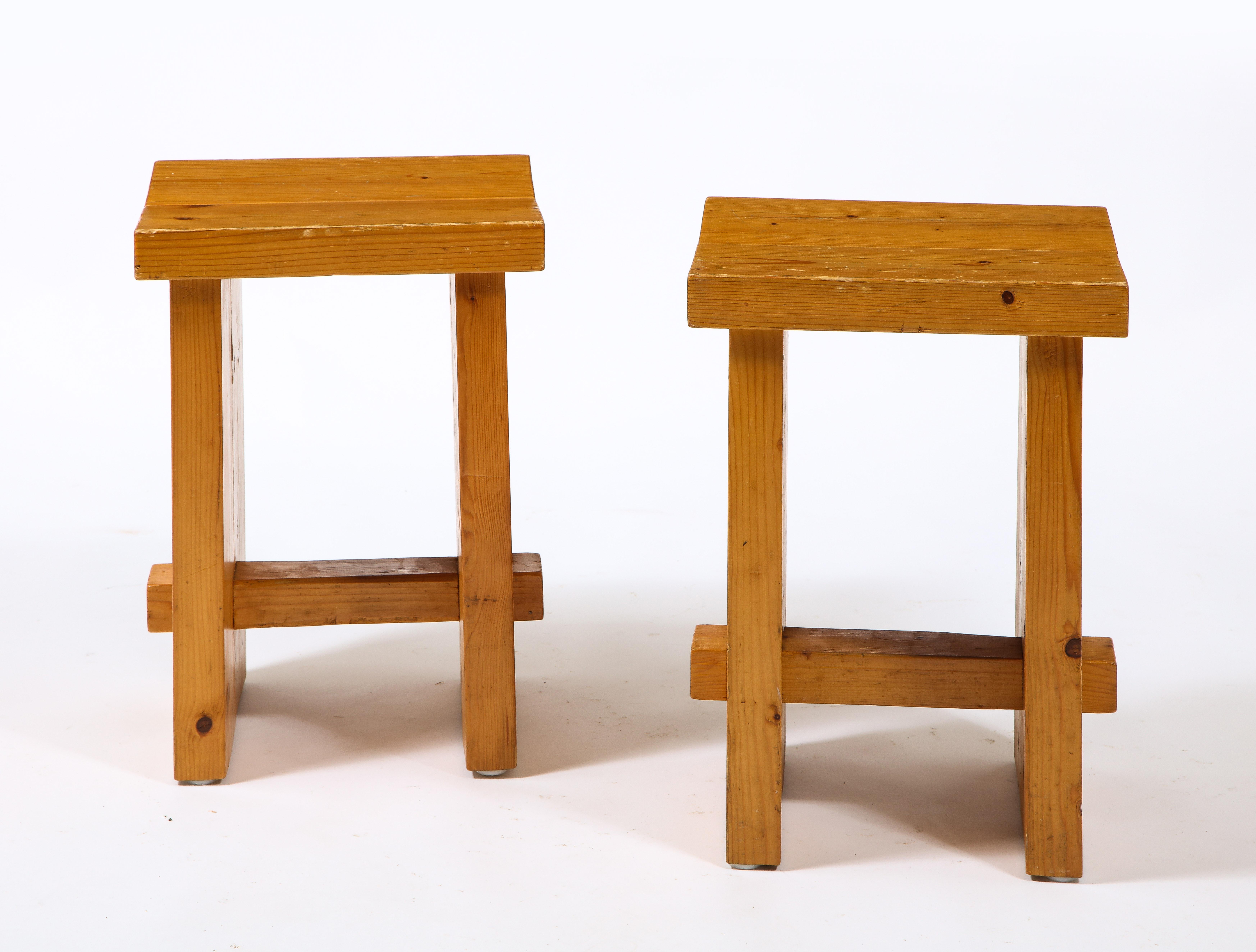Pair of Perriand Style Brutalist Pine Stools, France 1960's For Sale 1