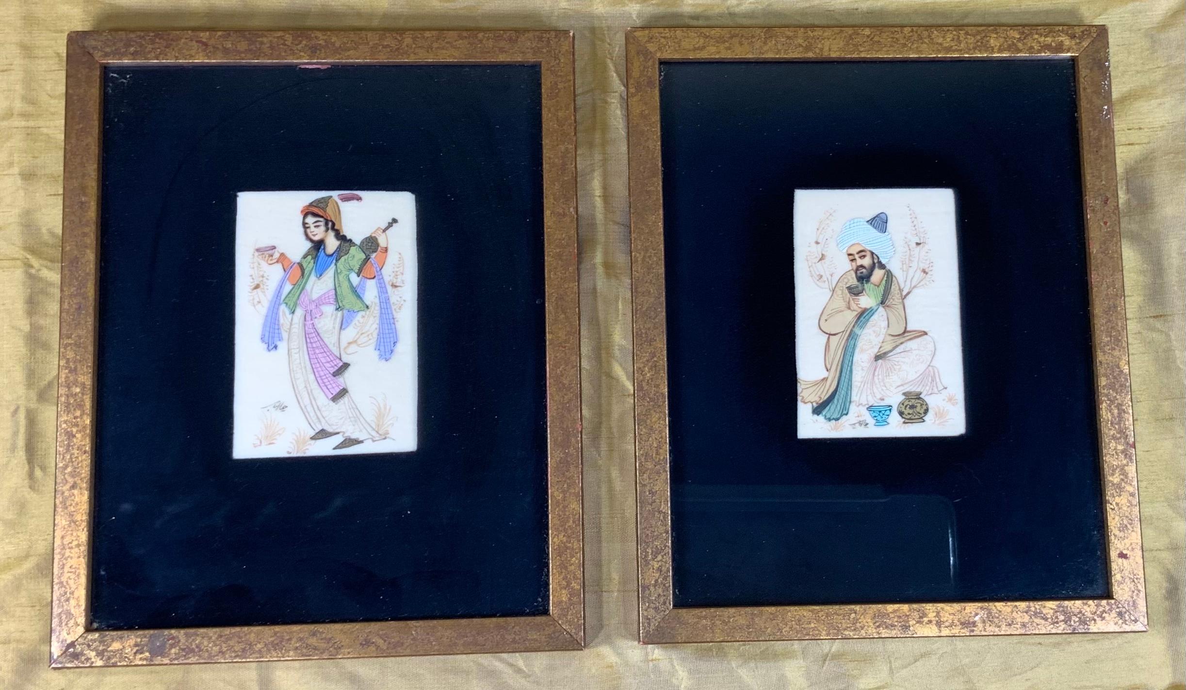 Beautiful pair of hand miniature painting 20 century, black mat background and quality wood frame 
Great decorative object of art for any room.
Sign by the artist.