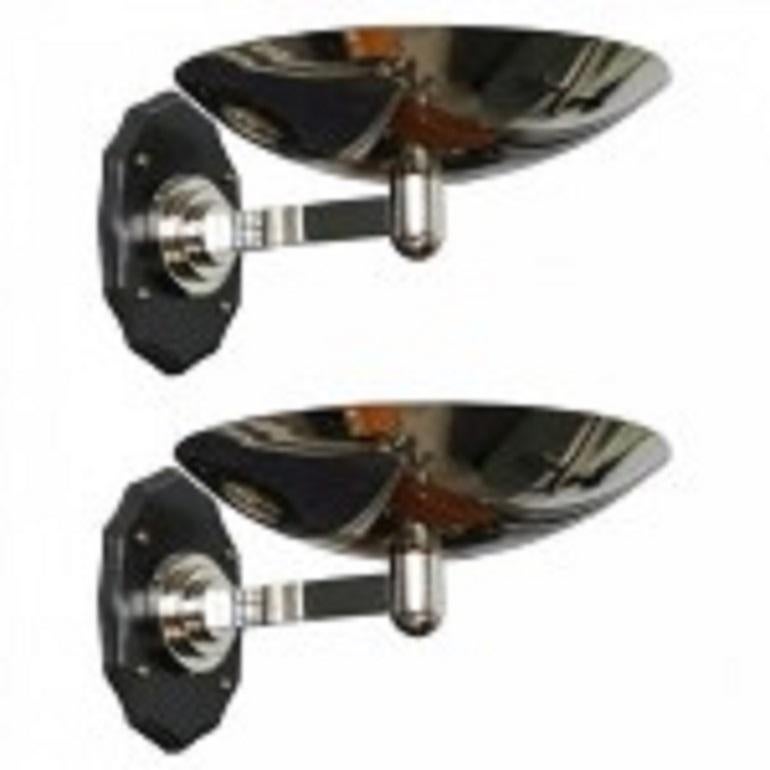 Mid-Century moderno Coppia di applique in stile Perzel in cromo lucido, lampade a parete in vendita