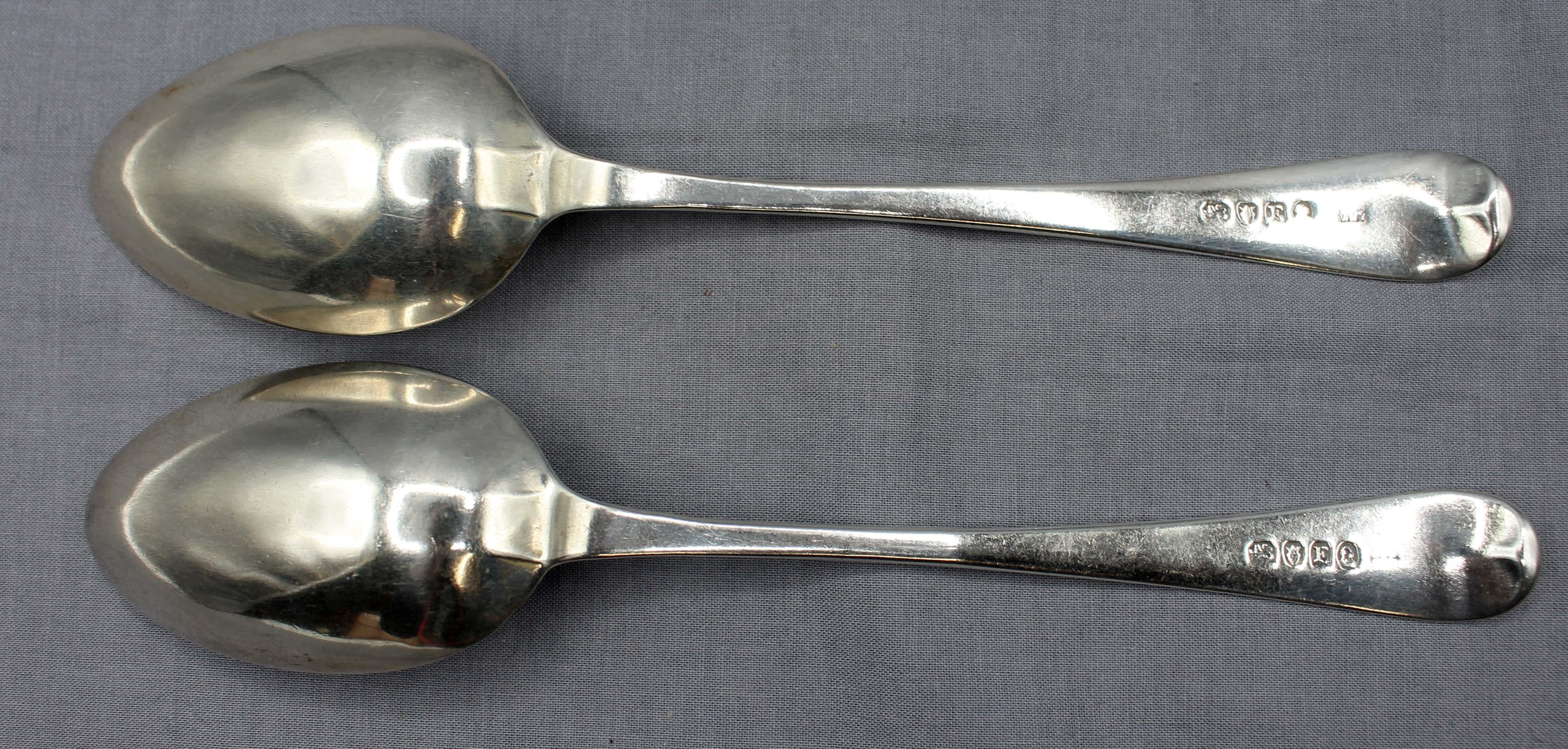 Georgian Pair of Peter, Ann & William Bateman Sterling Silver Tablespoons, London, 1801 For Sale