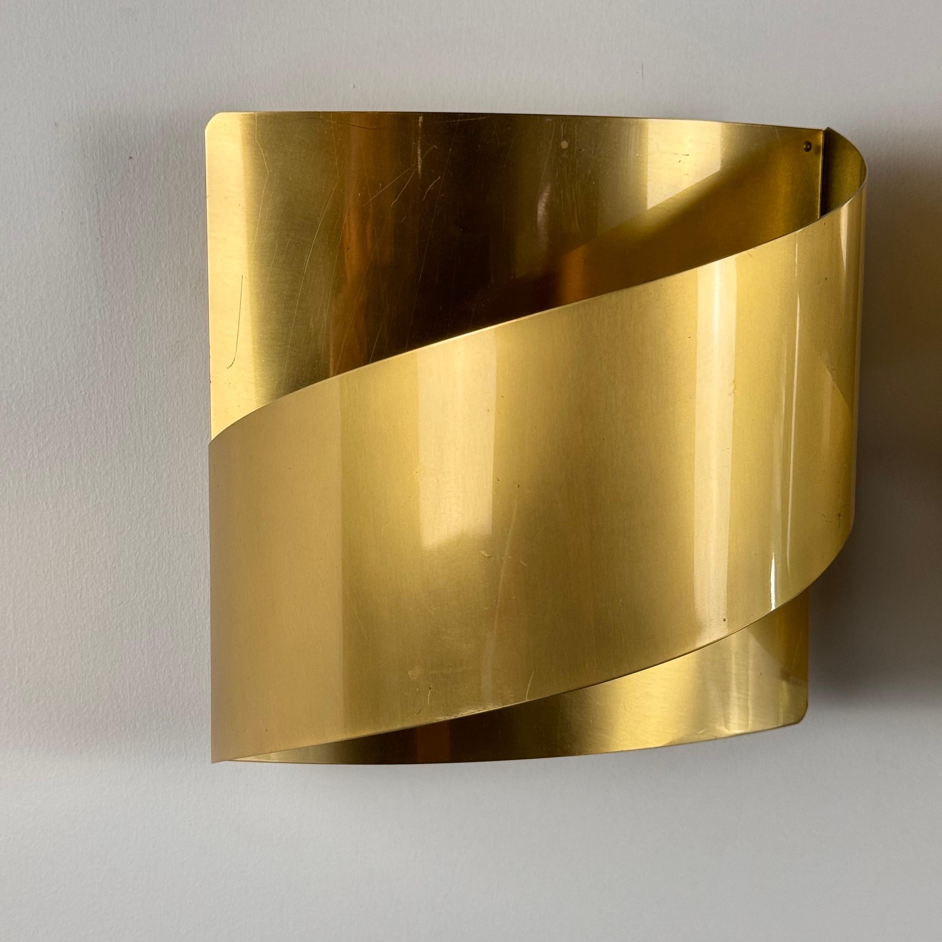 Paire d'appliques Peter Celsing pour Falkenbergs Belysning, Suède, années 1960 en vente 7