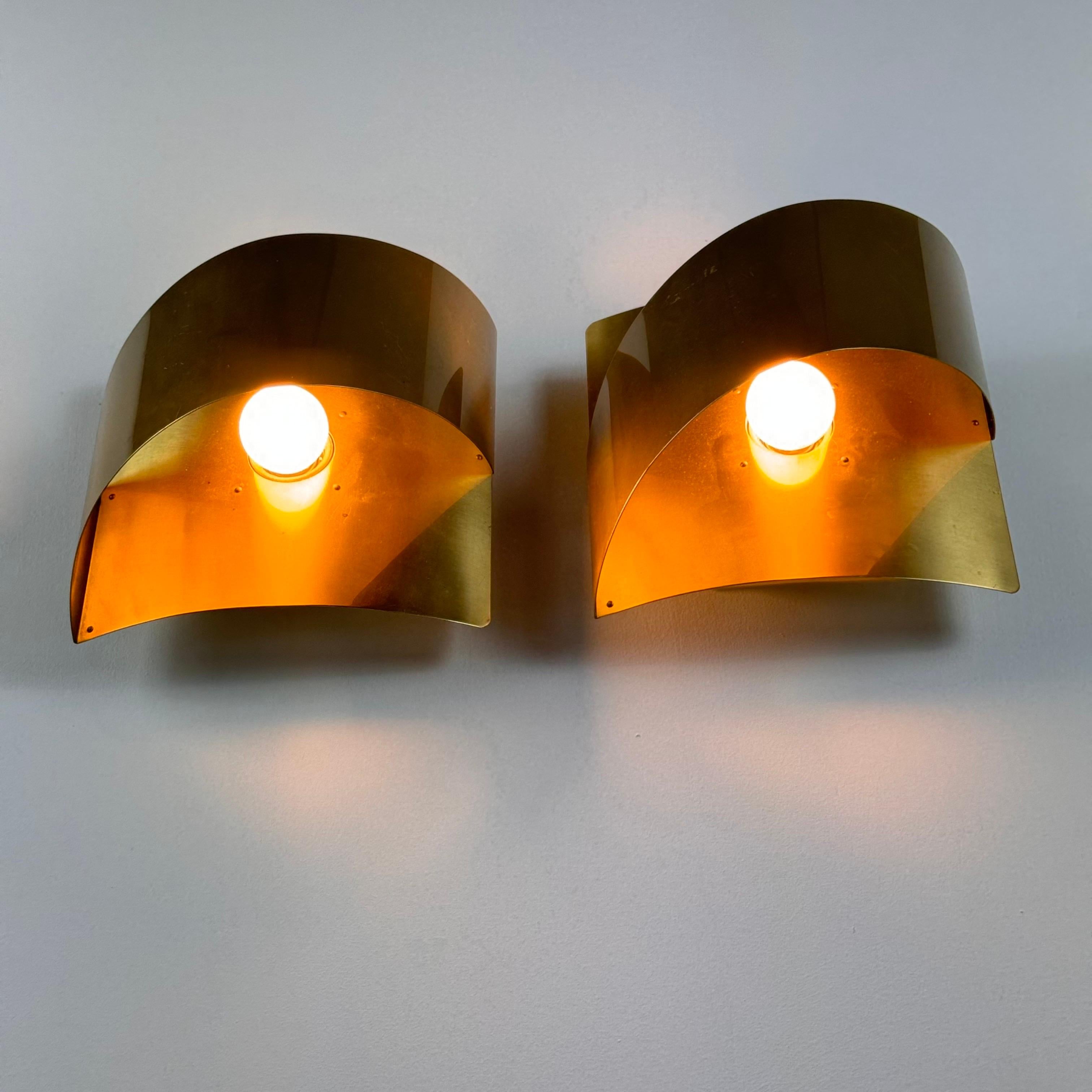Paire d'appliques Peter Celsing pour Falkenbergs Belysning, Suède, années 1960 en vente 11