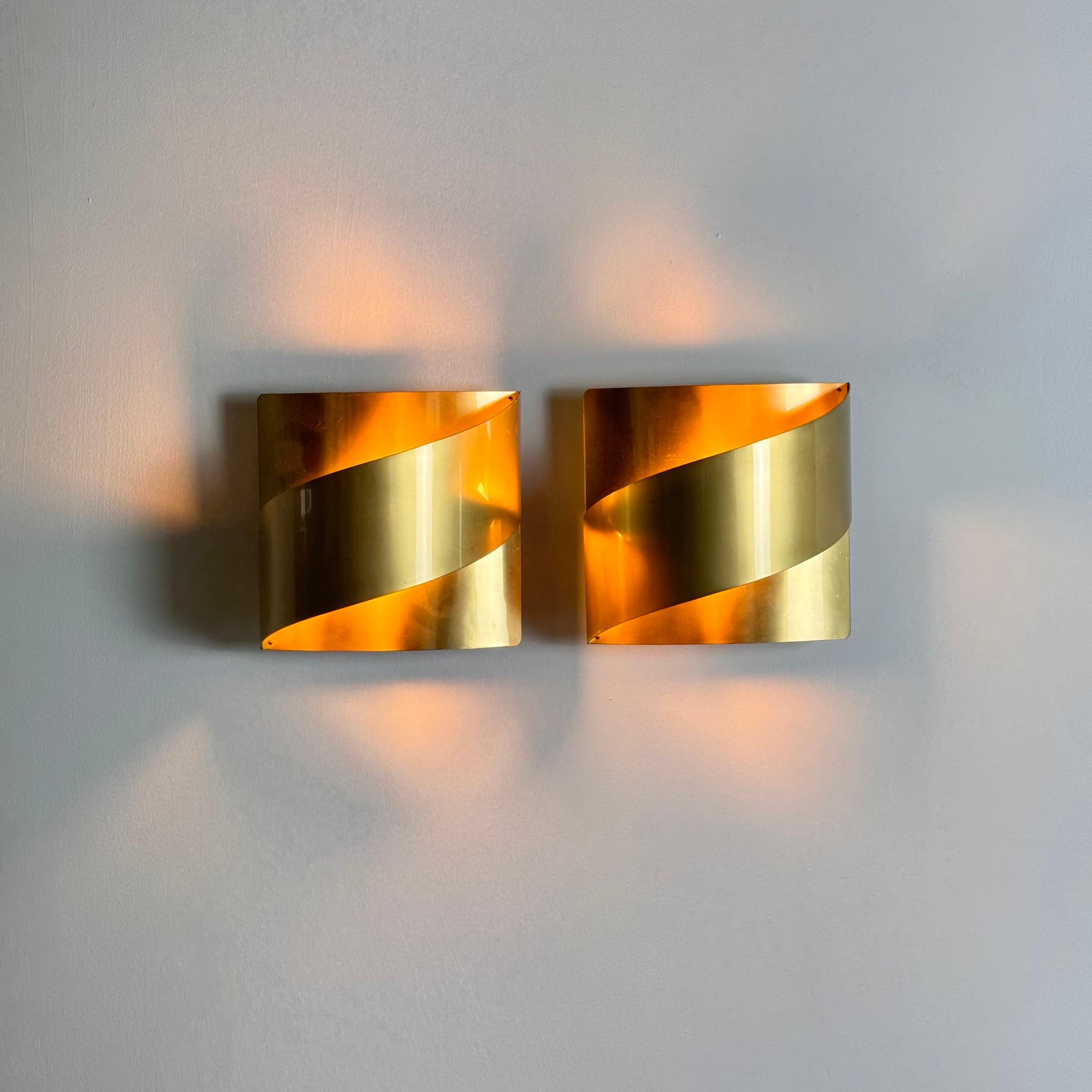 Mid-Century Modern Paire d'appliques Peter Celsing pour Falkenbergs Belysning, Suède, années 1960 en vente