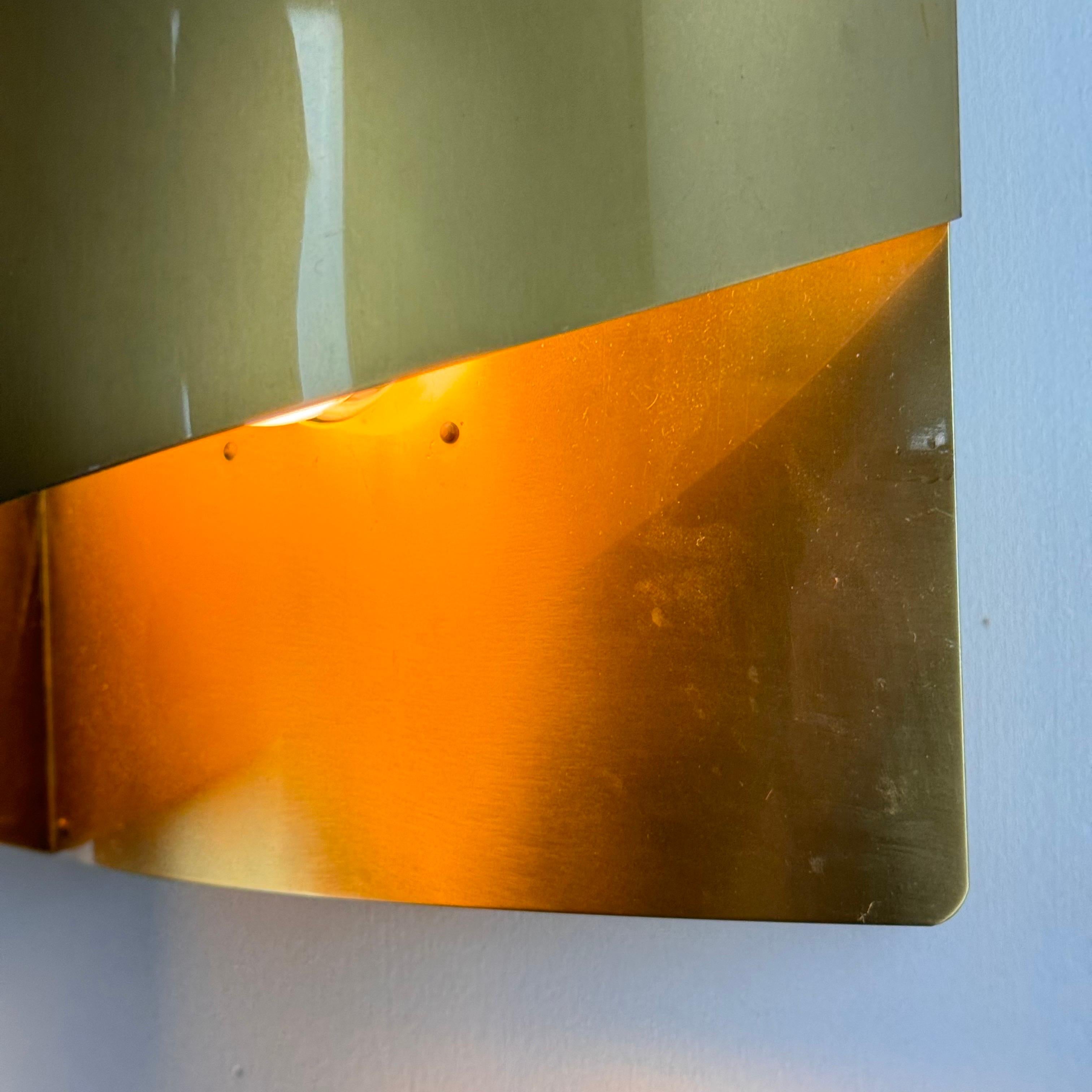 Métal Paire d'appliques Peter Celsing pour Falkenbergs Belysning, Suède, années 1960 en vente