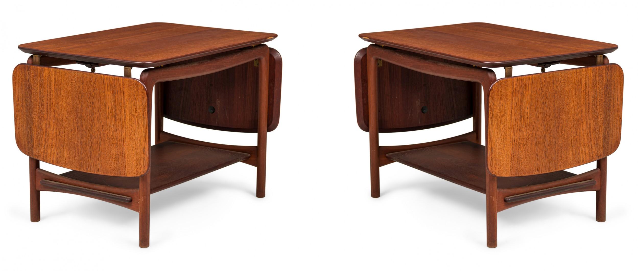 Pair of Peter Hvidt Danish Mid-Century Drop Leaf Teak End / Side Tables For Sale 6