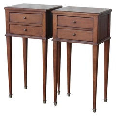 Pair of Petit English Mahogany Nightstands, Early 1900s