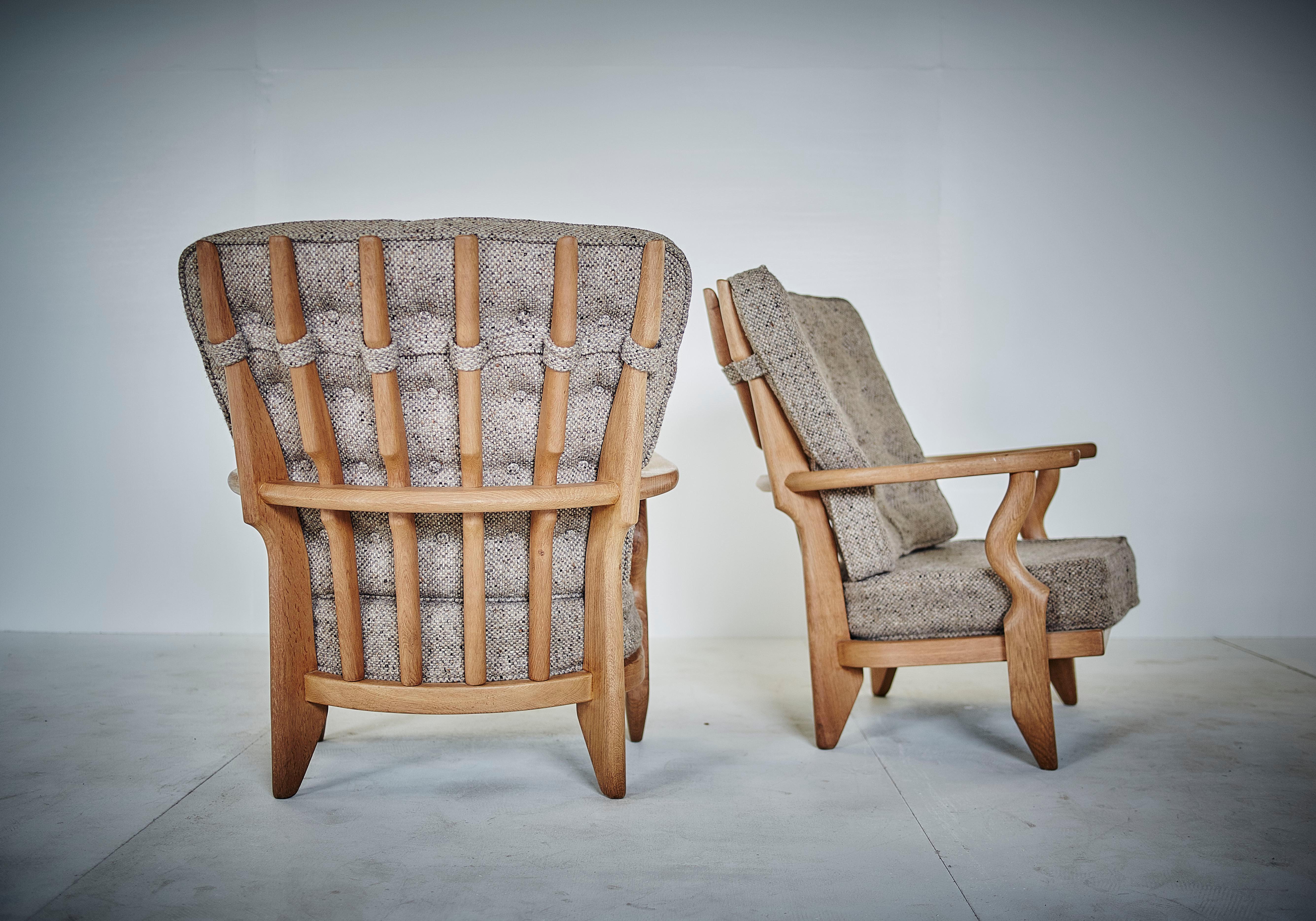 Carved Pair of Petit Repos, Guillerme et Chambron with Original Fabric, 1960 For Sale