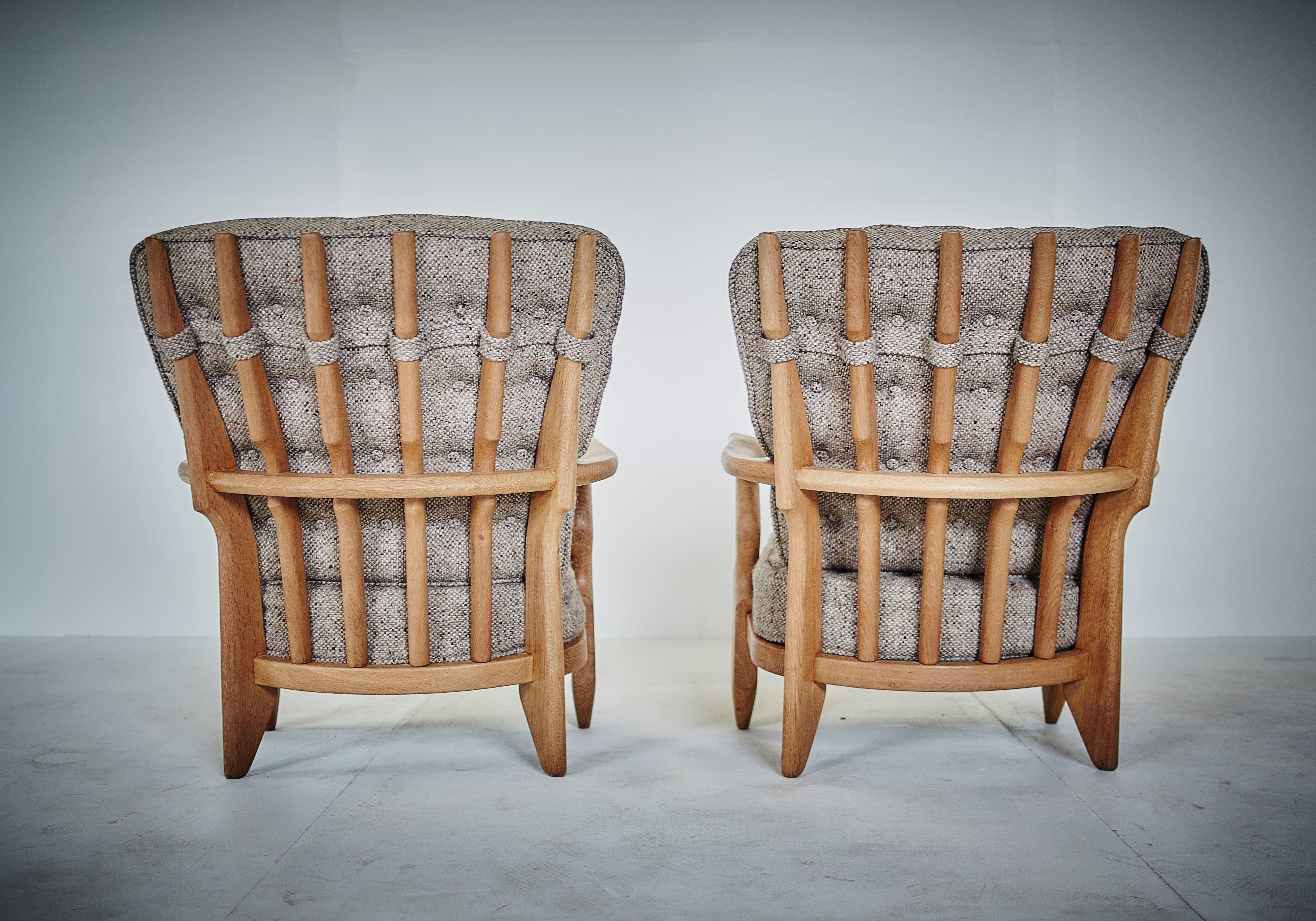 Mid-20th Century Pair of Petit Repos, Guillerme et Chambron with Original Fabric, 1960 For Sale