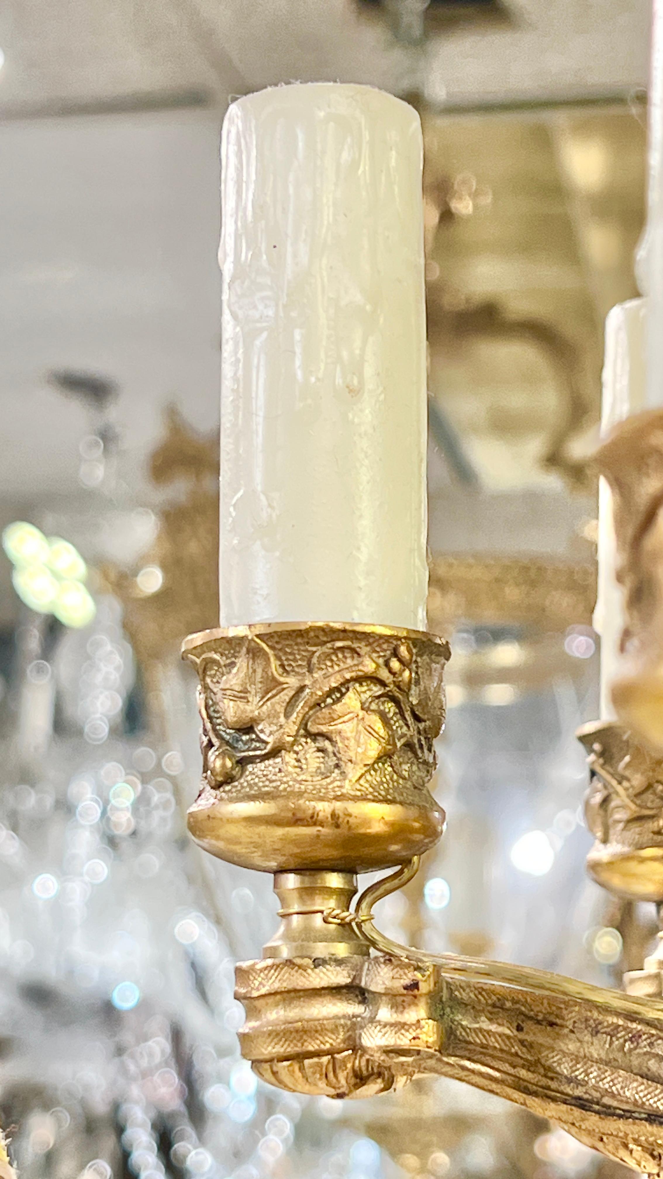 Pareja de Petite siglo XIX  Lámparas de araña de 7 luces estilo Imperio en bronce dorado francés en venta 3