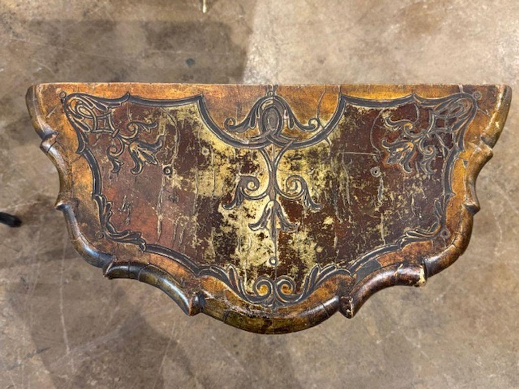 Anglais Paire de petites consoles anglaises du 19e siècle de style Queen Anne en vente