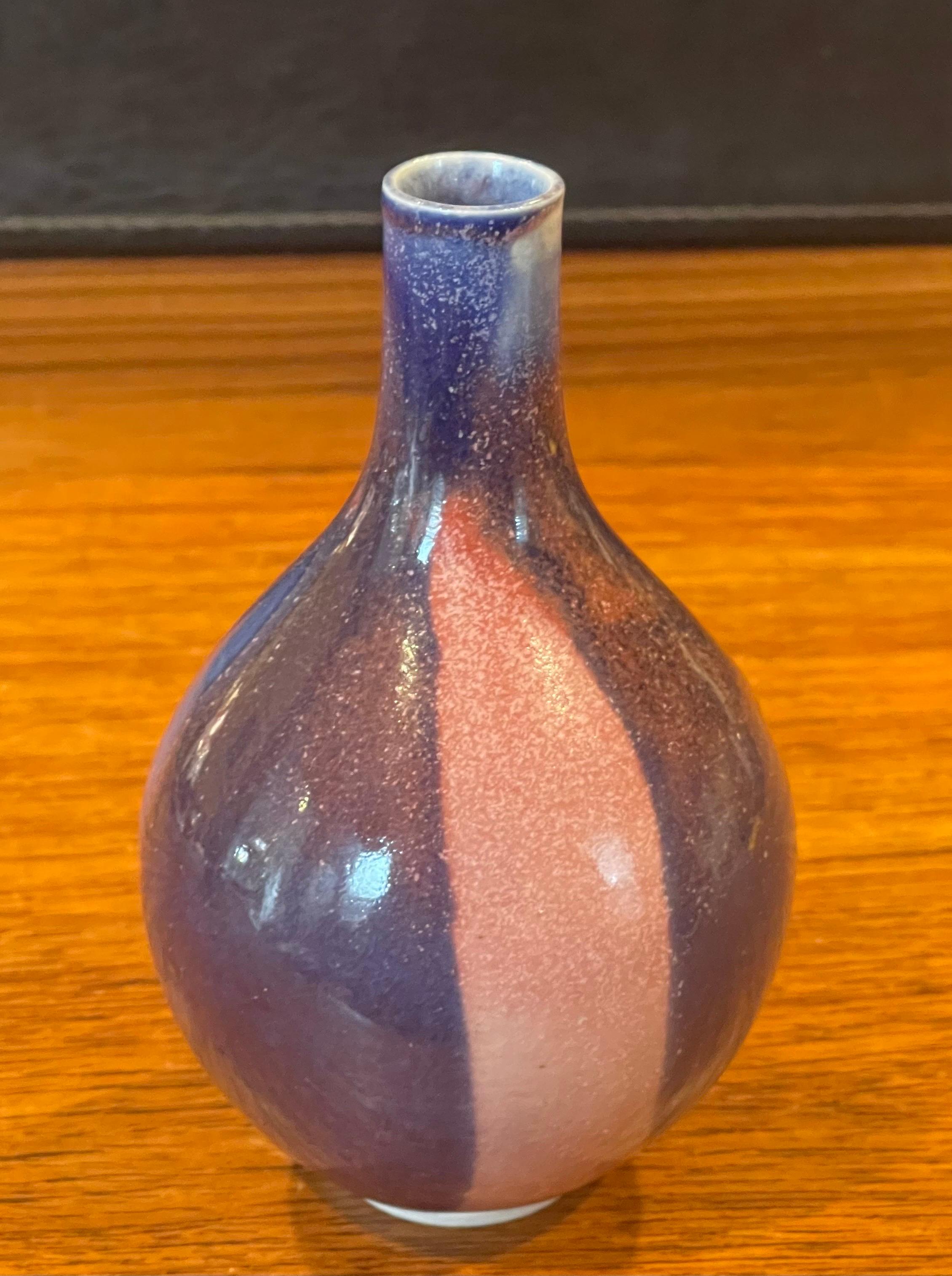 Pair of Petite California Studio Pottery Ceramic Vases by Barbara Moorefield For Sale 3