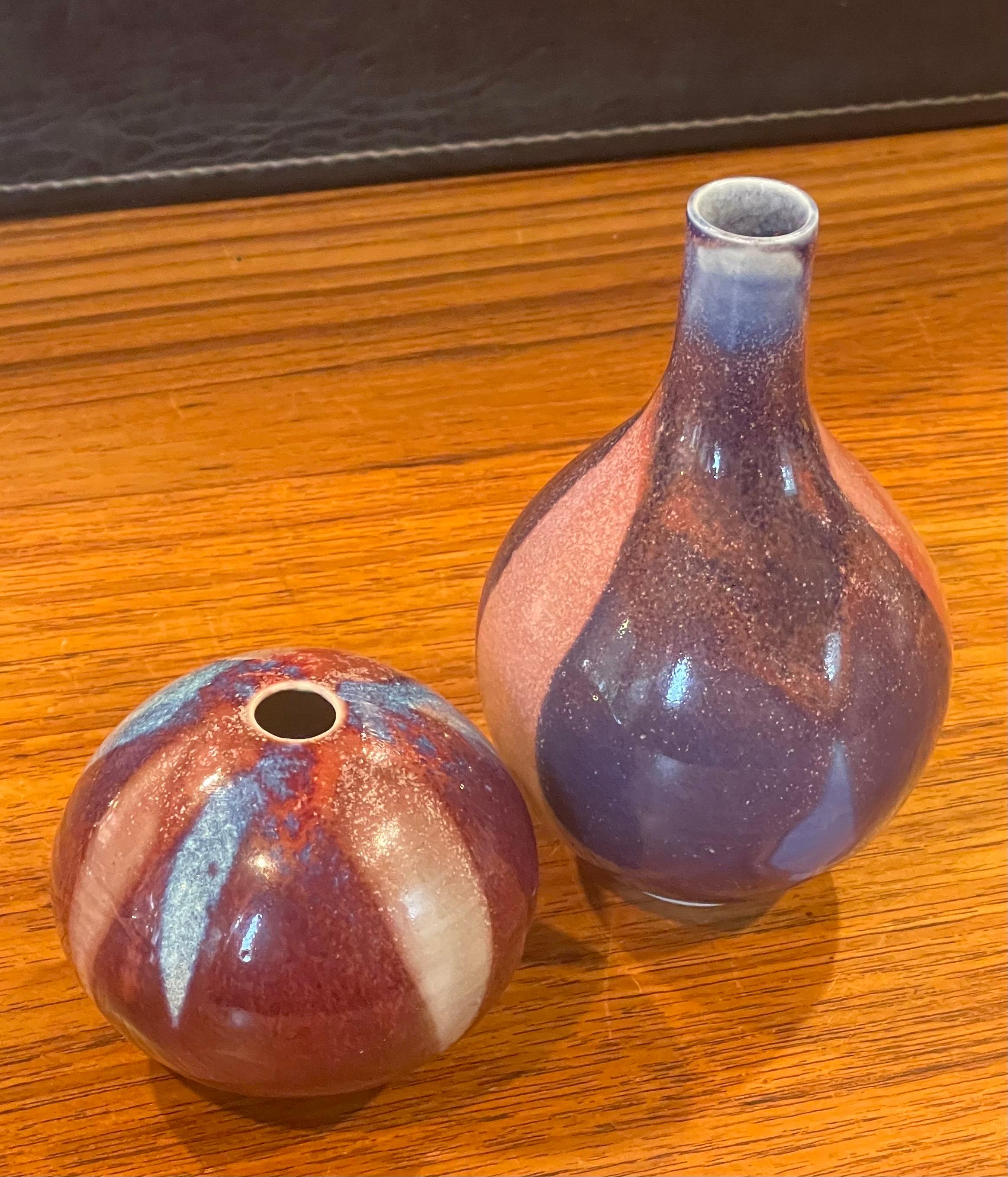 Mid-Century Modern Pair of Petite California Studio Pottery Ceramic Vases by Barbara Moorefield For Sale