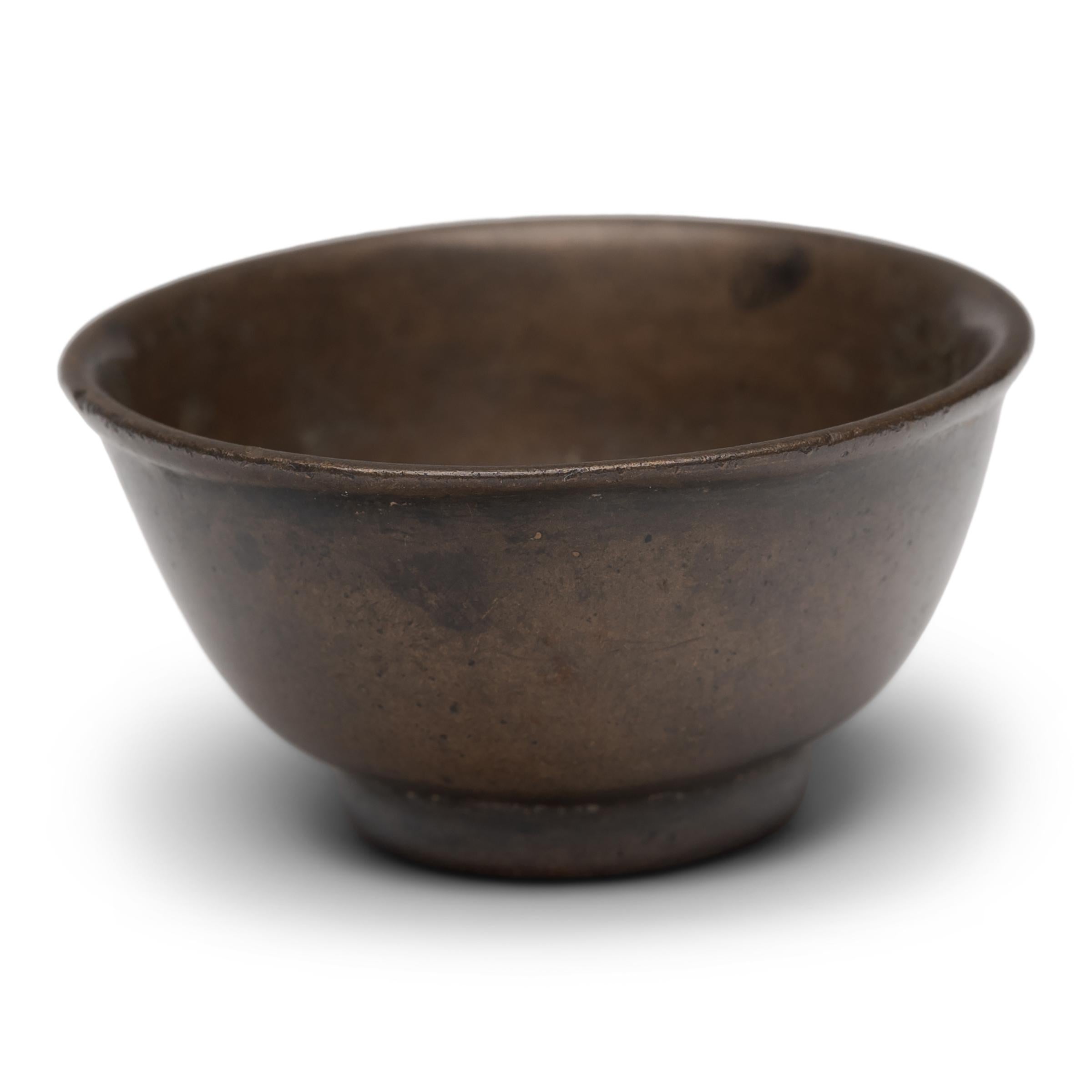 Minimalist Pair of Petite Chinese Bronze Cups, c. 1800 For Sale