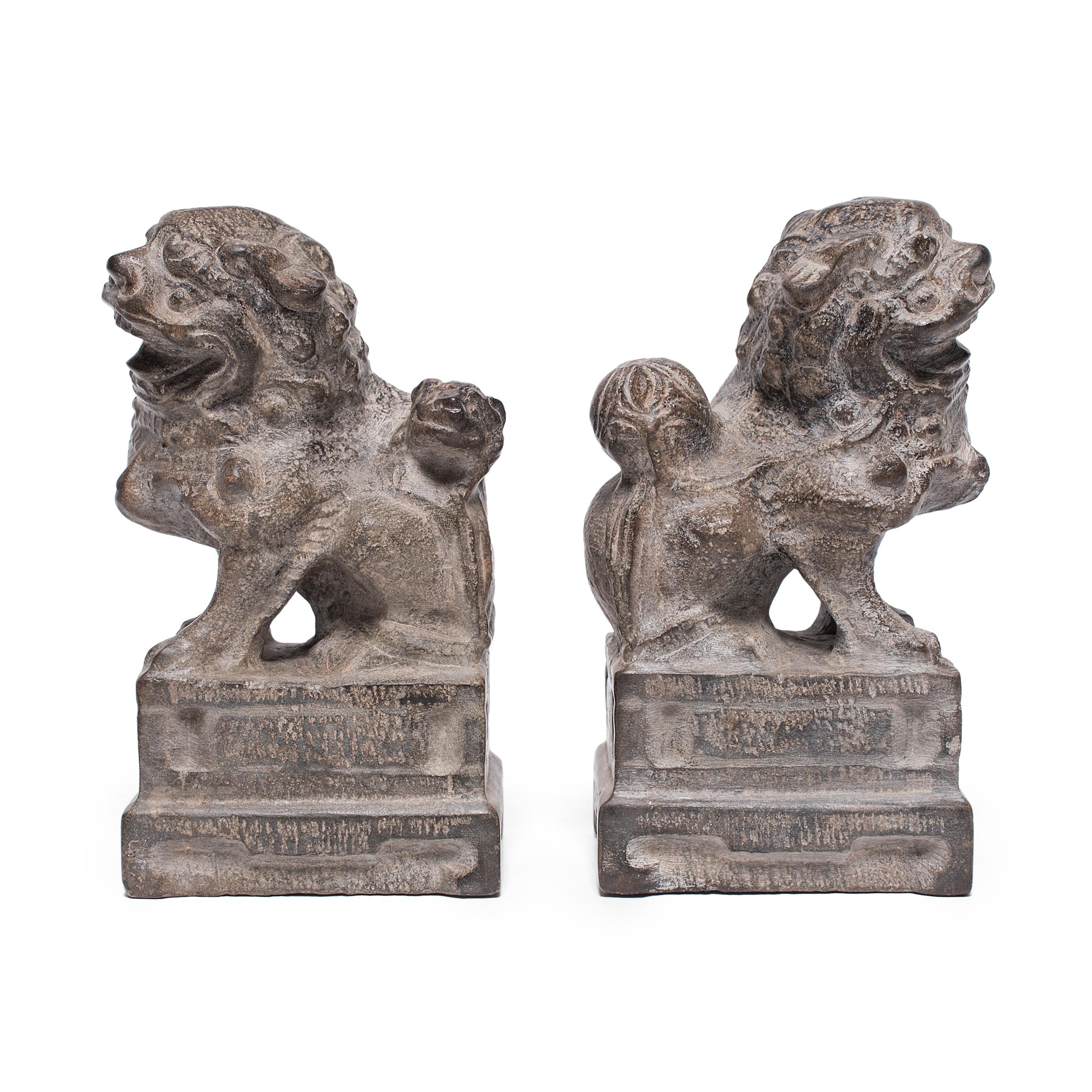 foo dog statue meaning