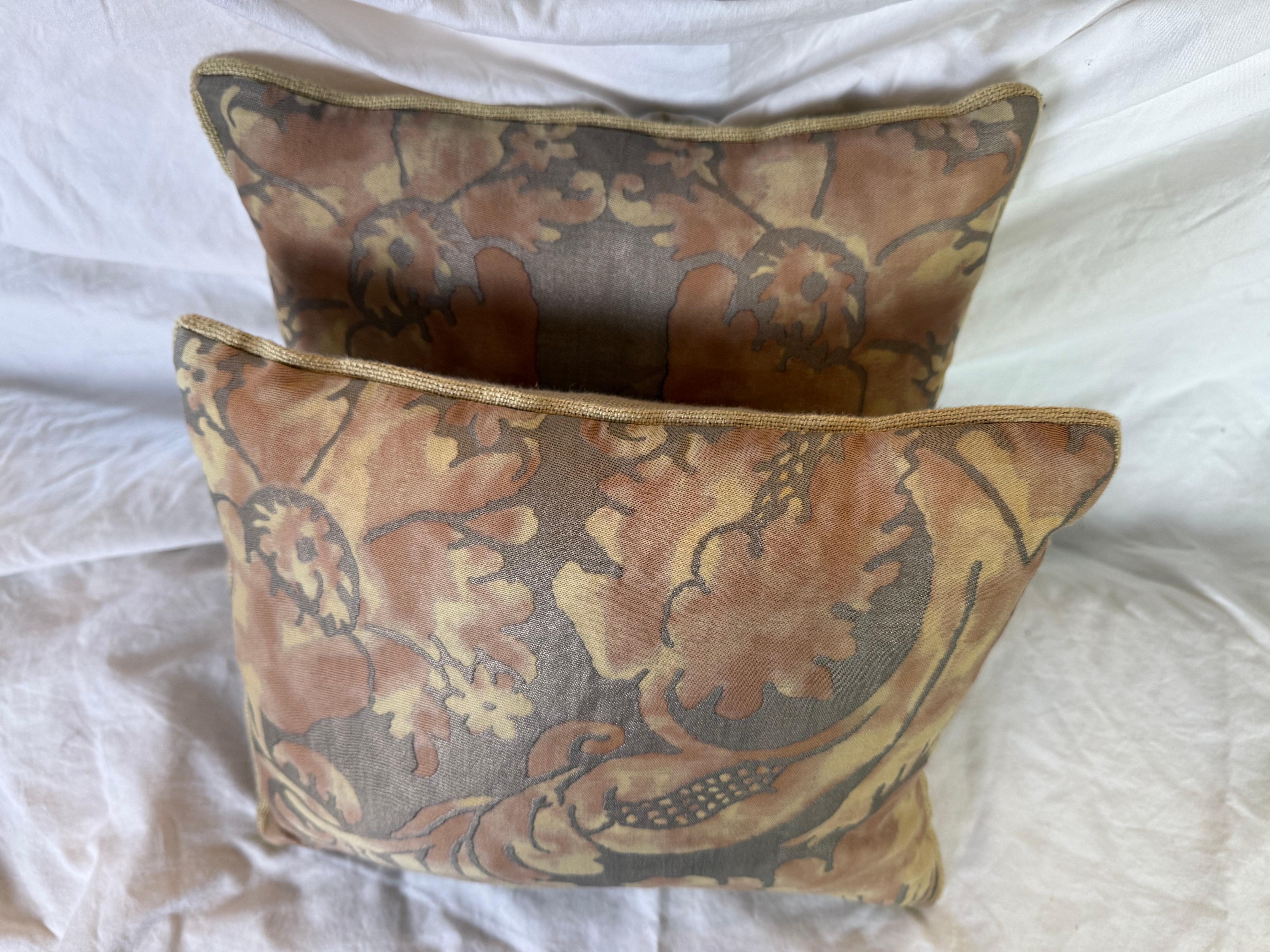 Baroque Paire de petits coussins Fortuny en vente