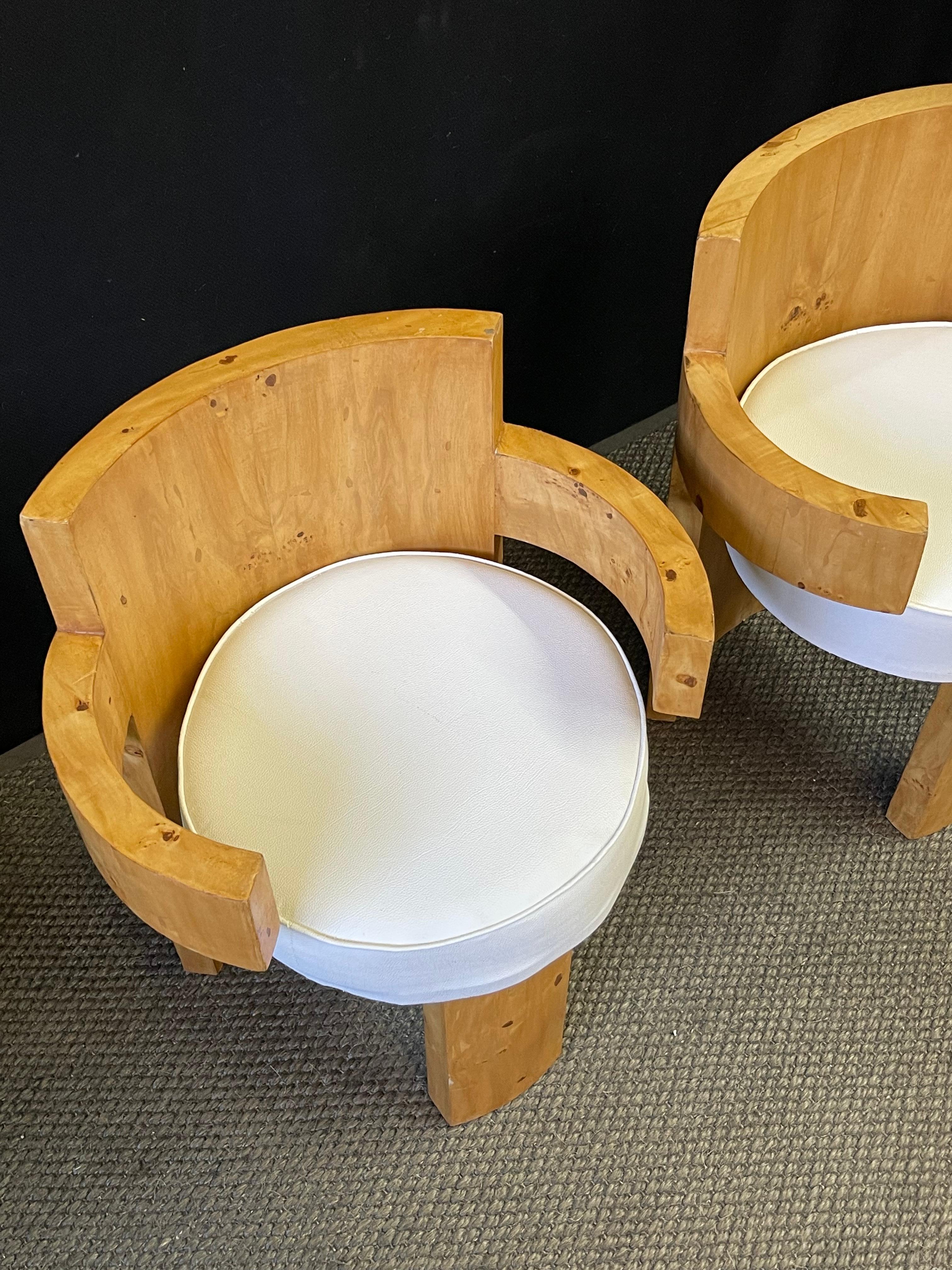 20ième siècle Paire de petites chaises baril françaises de style Art Déco