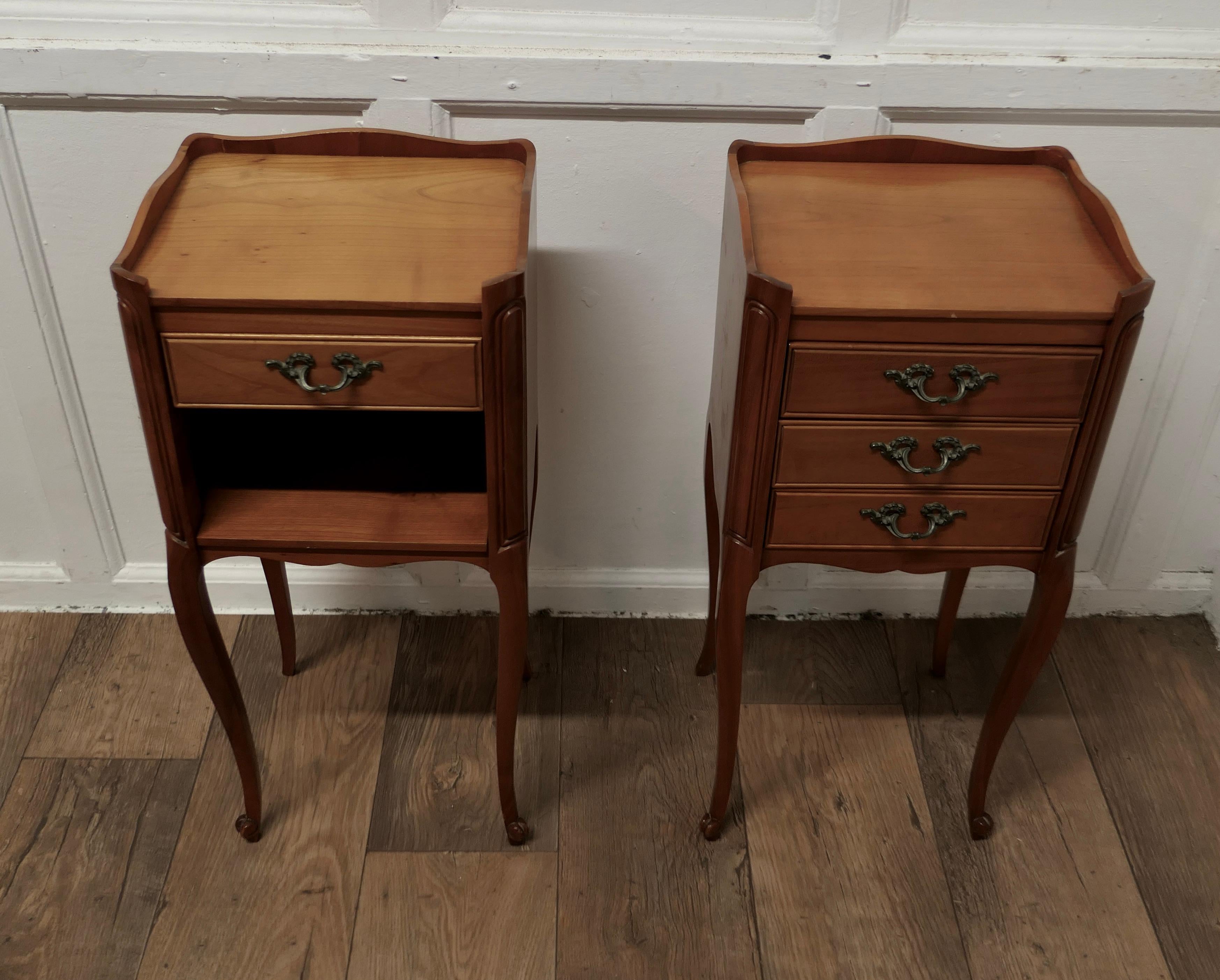Pair of Petite French Cherry Wood Bedside Cabinets or Tables    In Good Condition For Sale In Chillerton, Isle of Wight