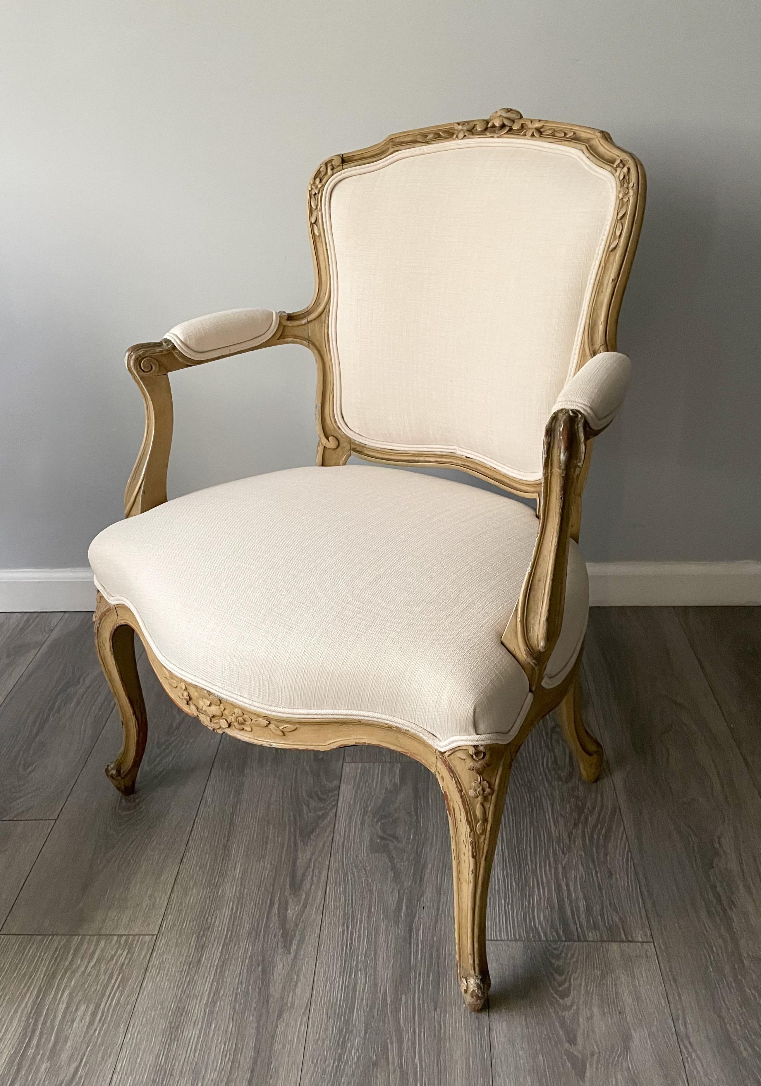 Pair of Petite French Louis XVI-Style Chairs In Good Condition For Sale In Los Angeles, CA