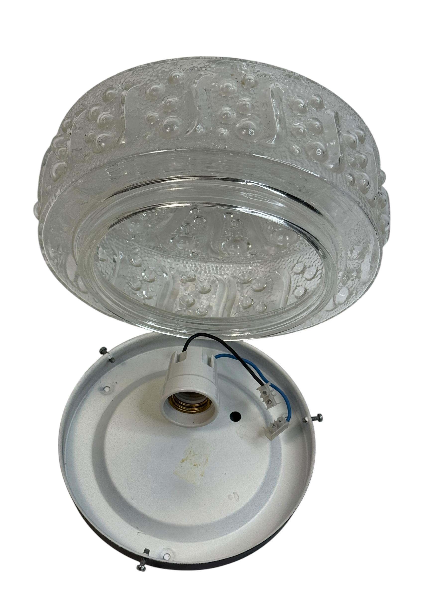 Paire de petits plafonniers Massive Lighting, années 1970 en vente 5
