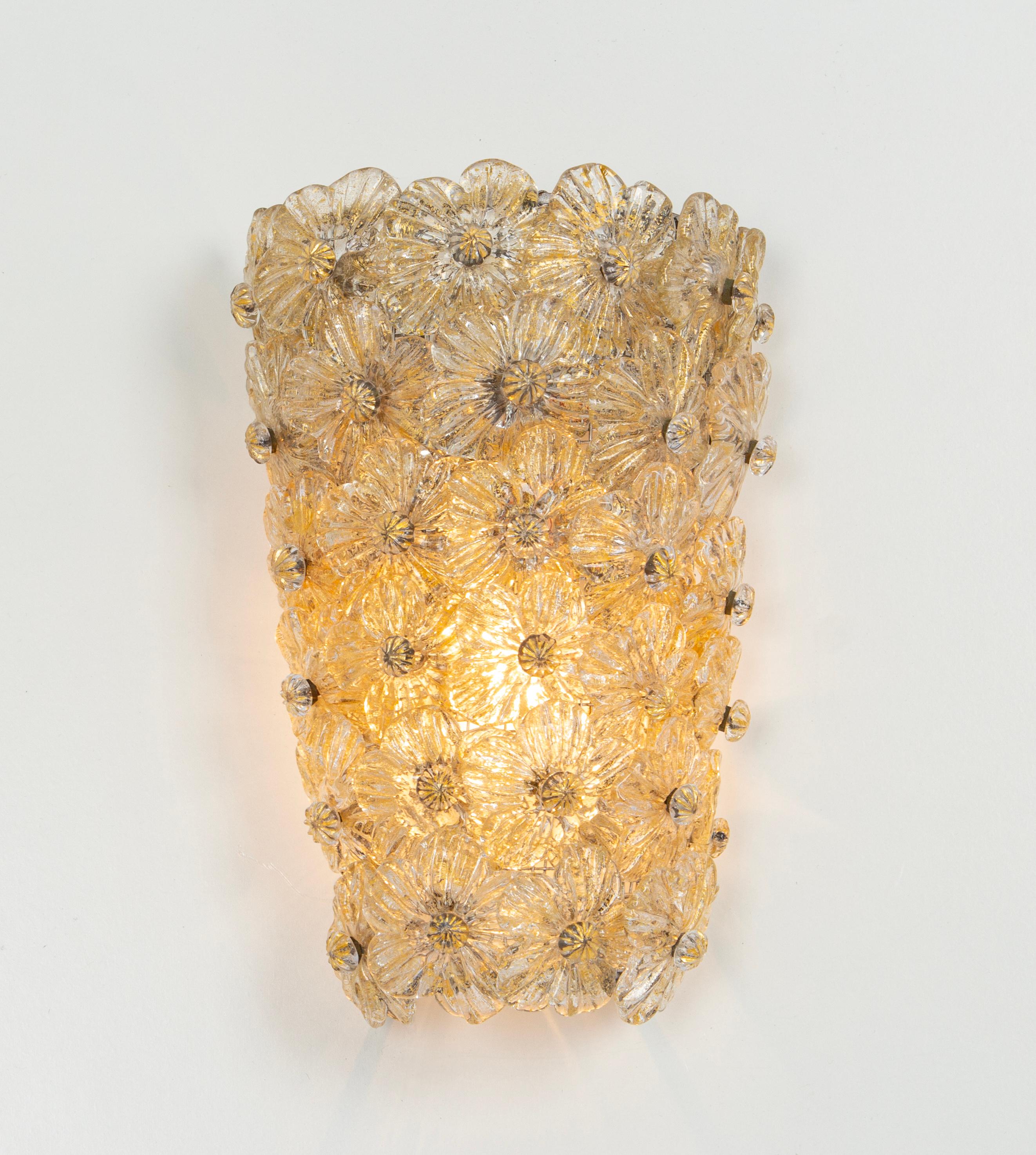 Late 20th Century Pair of Petite Murano Glass Wall Sconce by Barovier & Toso, Italy, 1970s For Sale