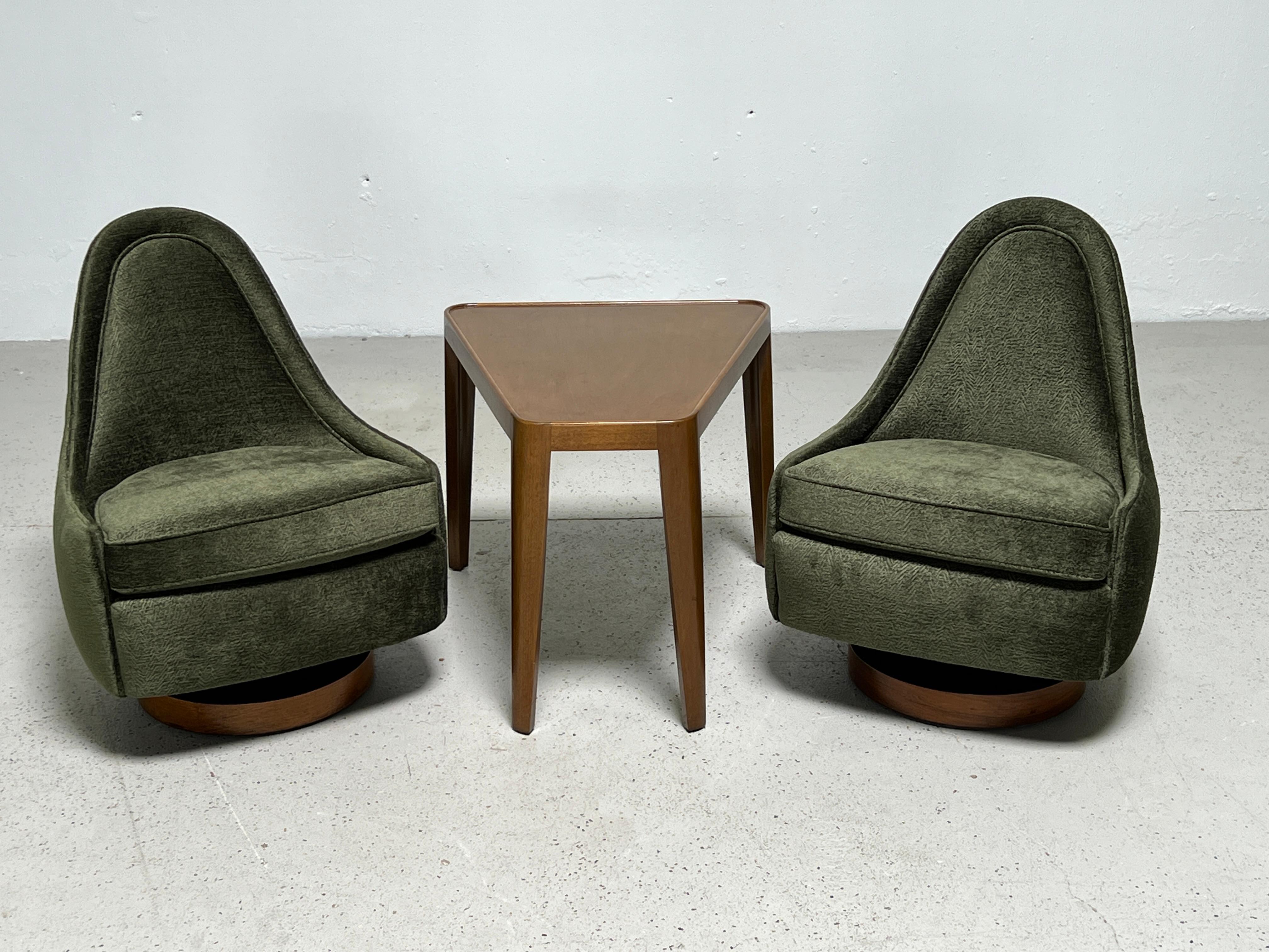 Pair of Petite Rocking Swivel Chairs by Milo Baughman 7