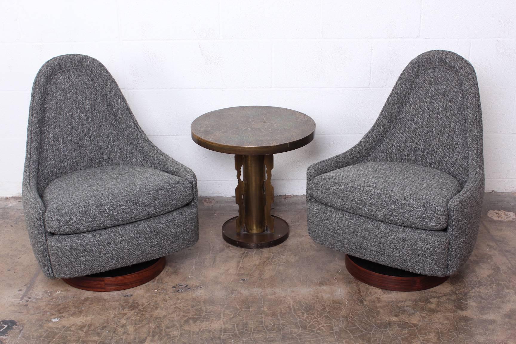 Pair of Petite Rocking Swivel Chairs by Milo Baughman In Excellent Condition In Dallas, TX