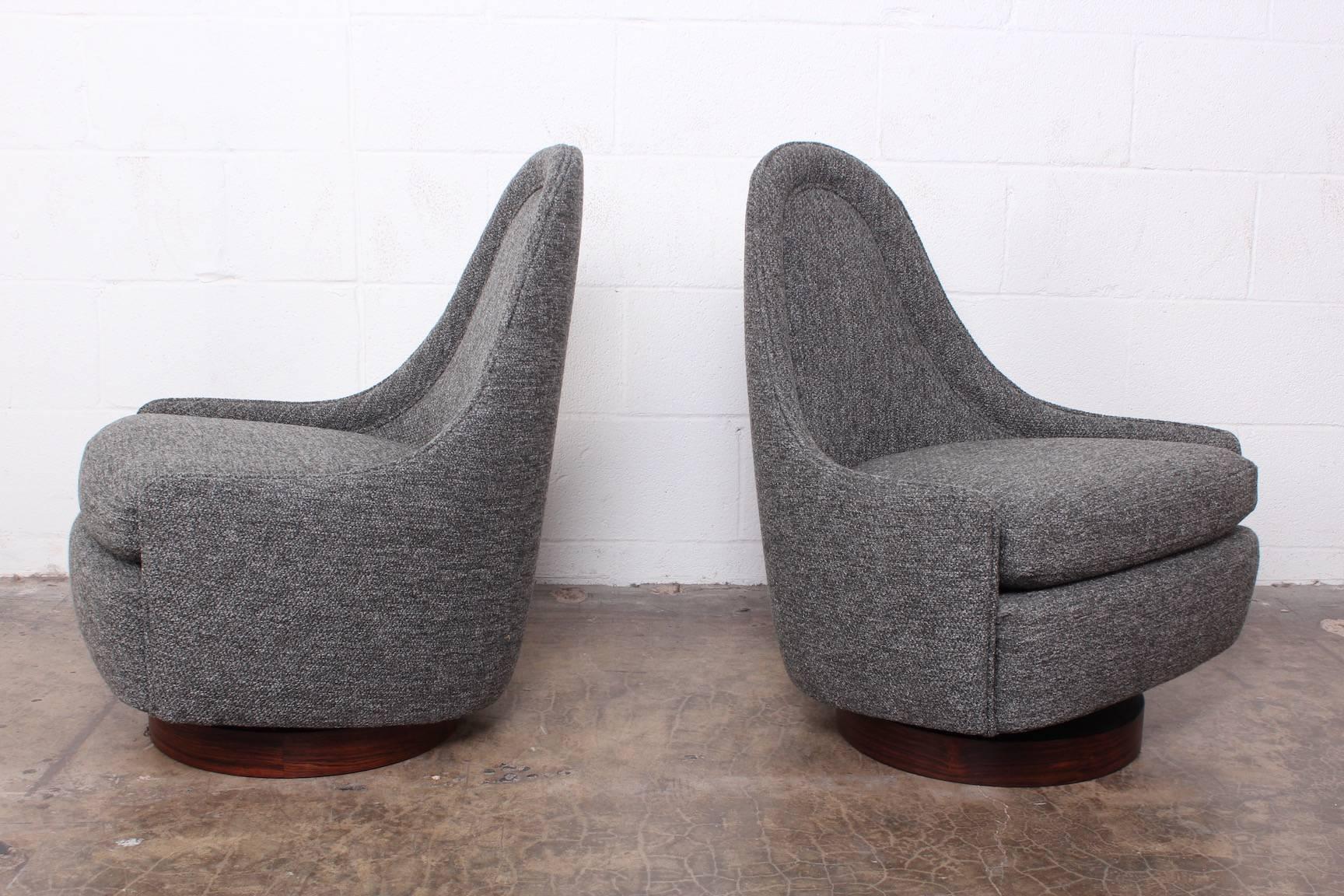 Mid-20th Century Pair of Petite Rocking Swivel Chairs by Milo Baughman