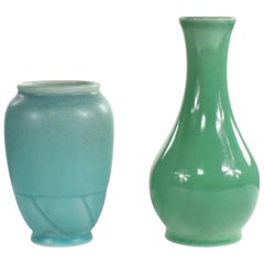 Paire de petits vases Rookwood Pottery Arts & Crafts 1 vert de mer et 1 turquoise