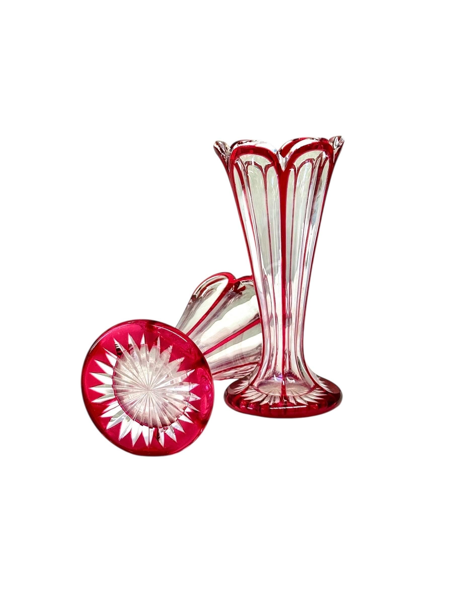 Pair of Petite Ruby Red Overlay Crystal Vases, 19th Century en vente 2