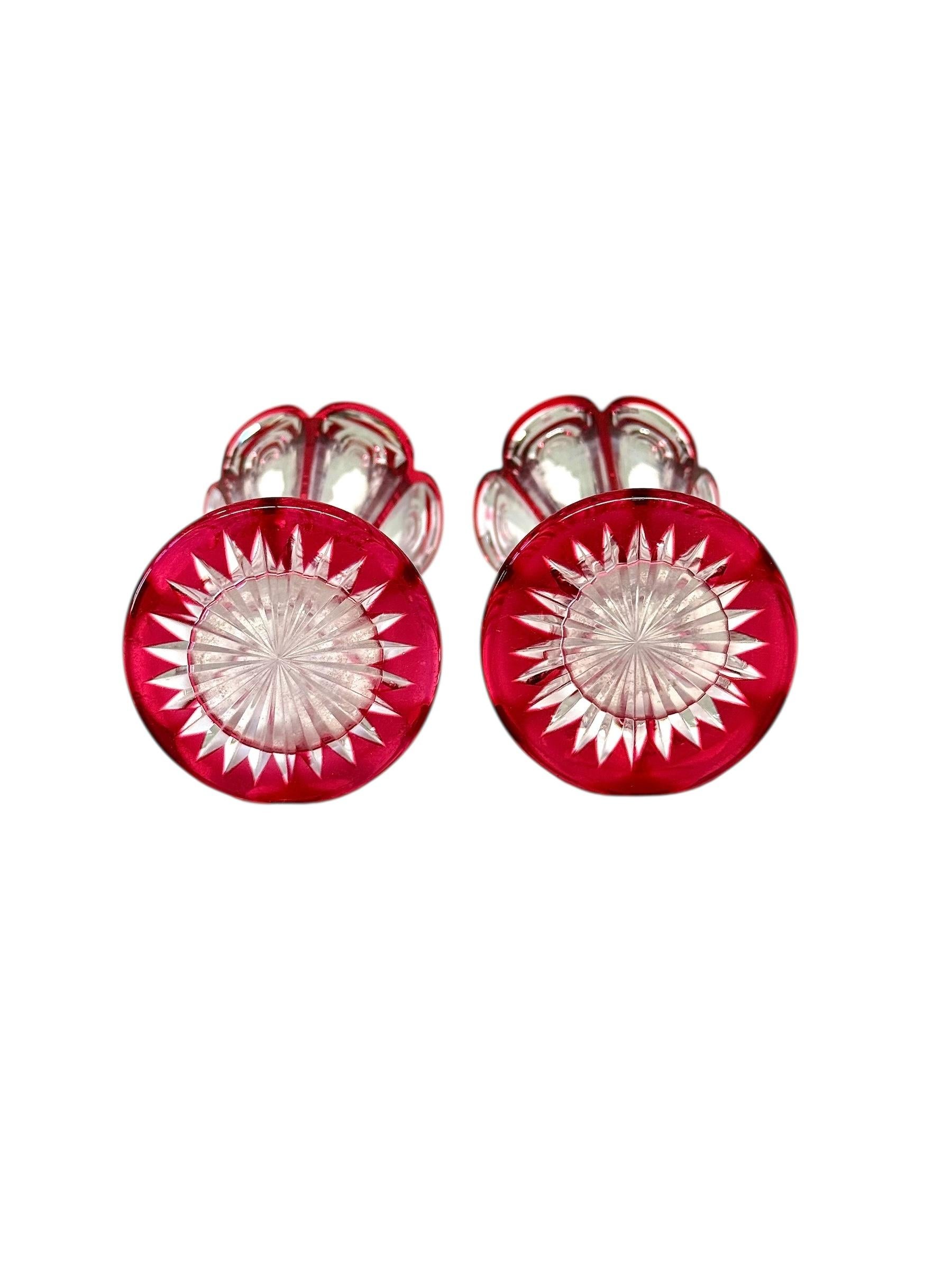 Pair of Petite Ruby Red Overlay Crystal Vases, 19th Century en vente 3