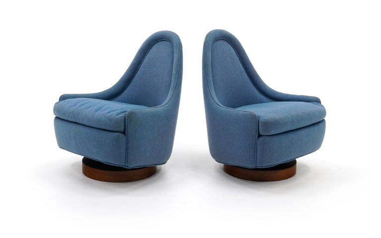 Thayer Small Rocker Pair of Petite Tilt Swivel Chairs by Milo Baughman for Thayer Coggin ...