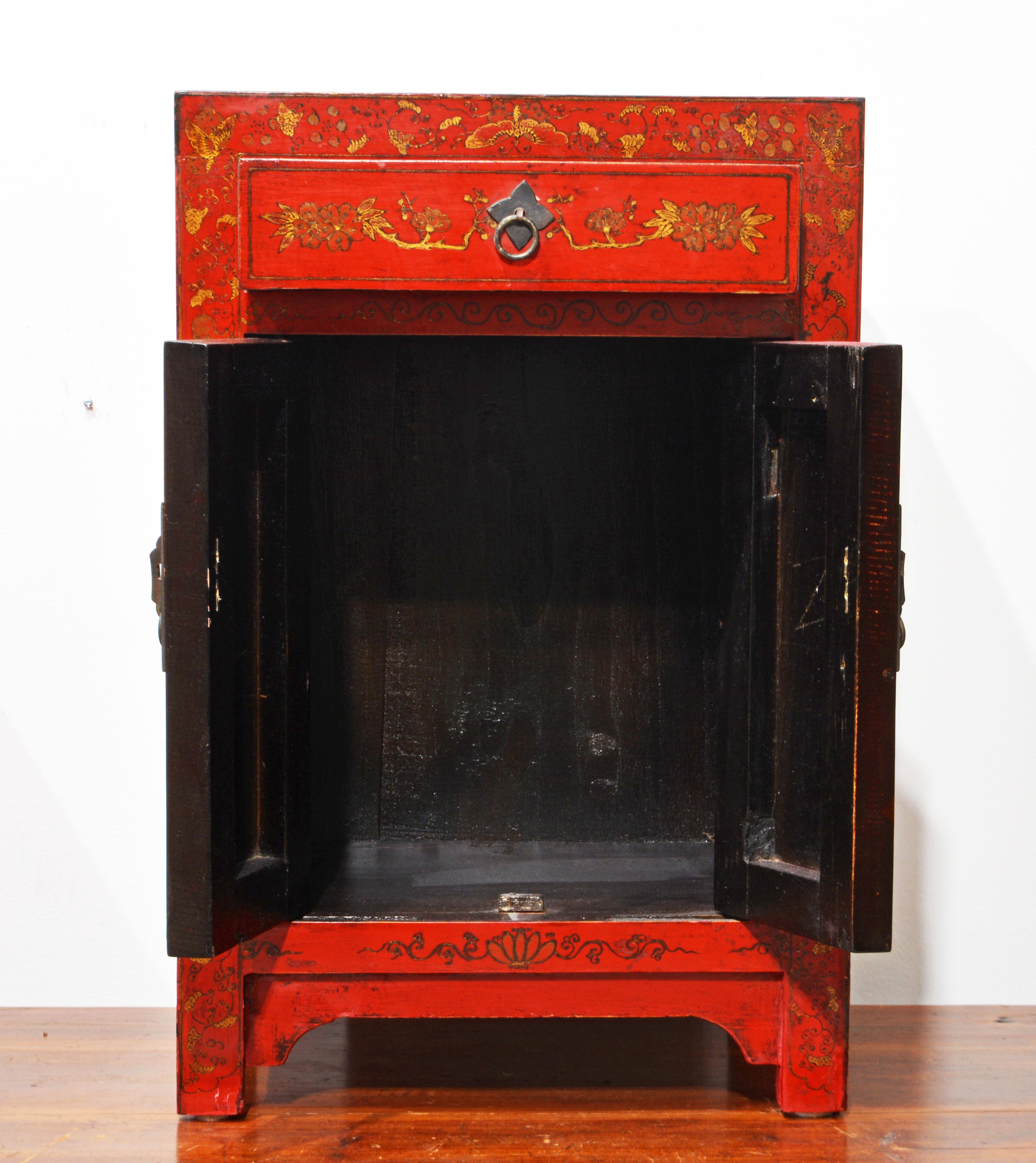 Pair of Vintage Chinese Lacquered Butterfly Decorated Night Stands or End Tables 5