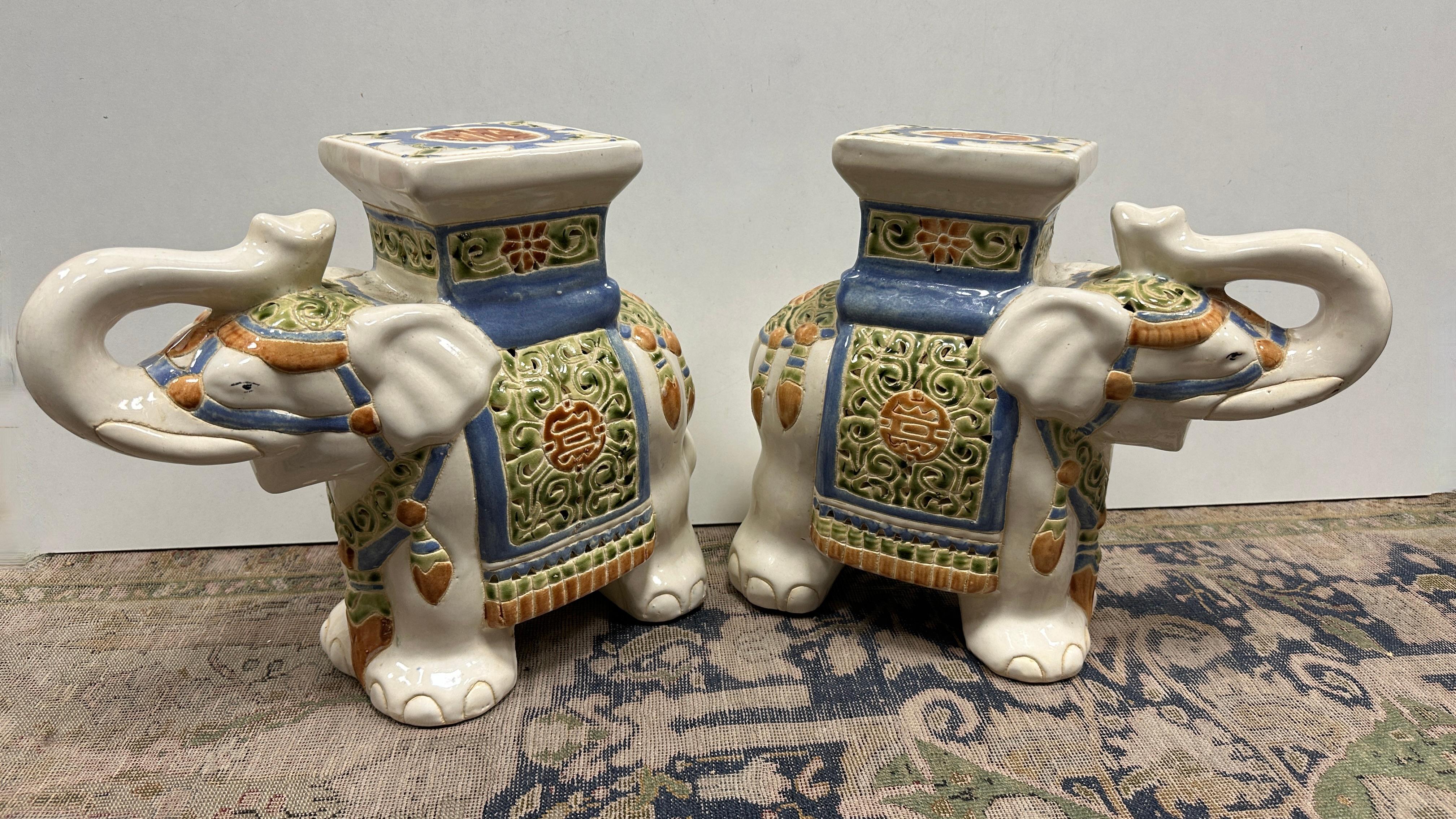 Paar Petite Vintage Hollywood Regency Chinesischer Elefant Blumentopf Stand im Angebot 6