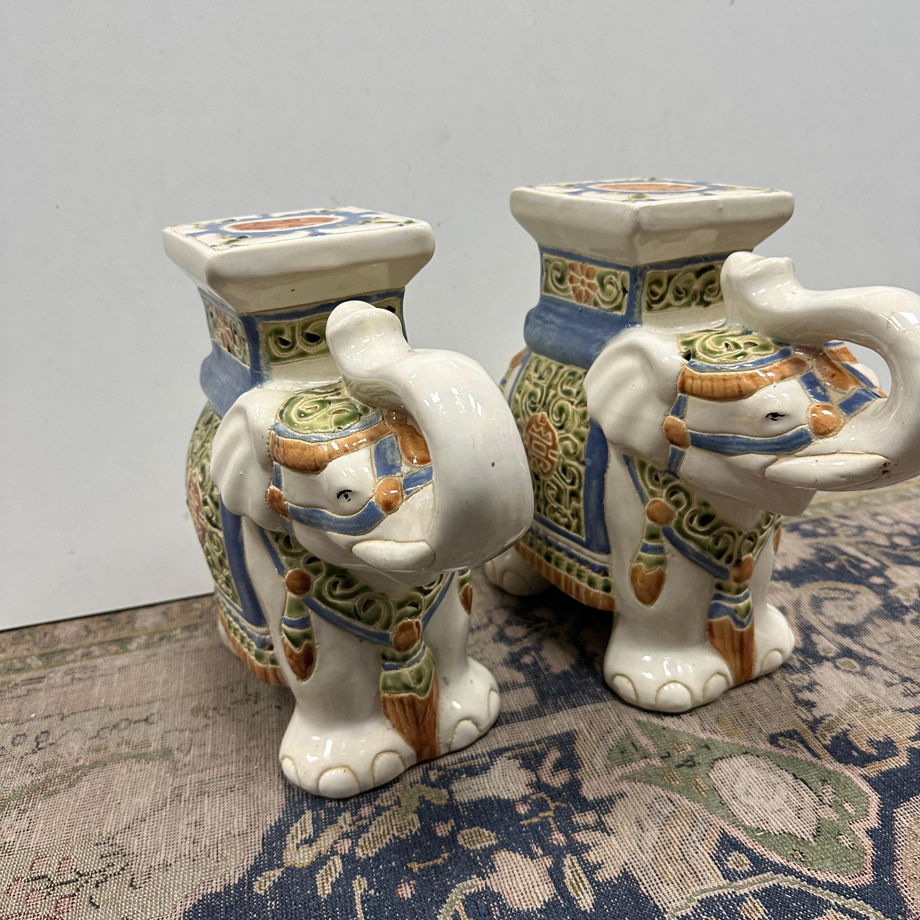Paar Petite Vintage Hollywood Regency Chinesischer Elefant Blumentopf Stand im Angebot 9
