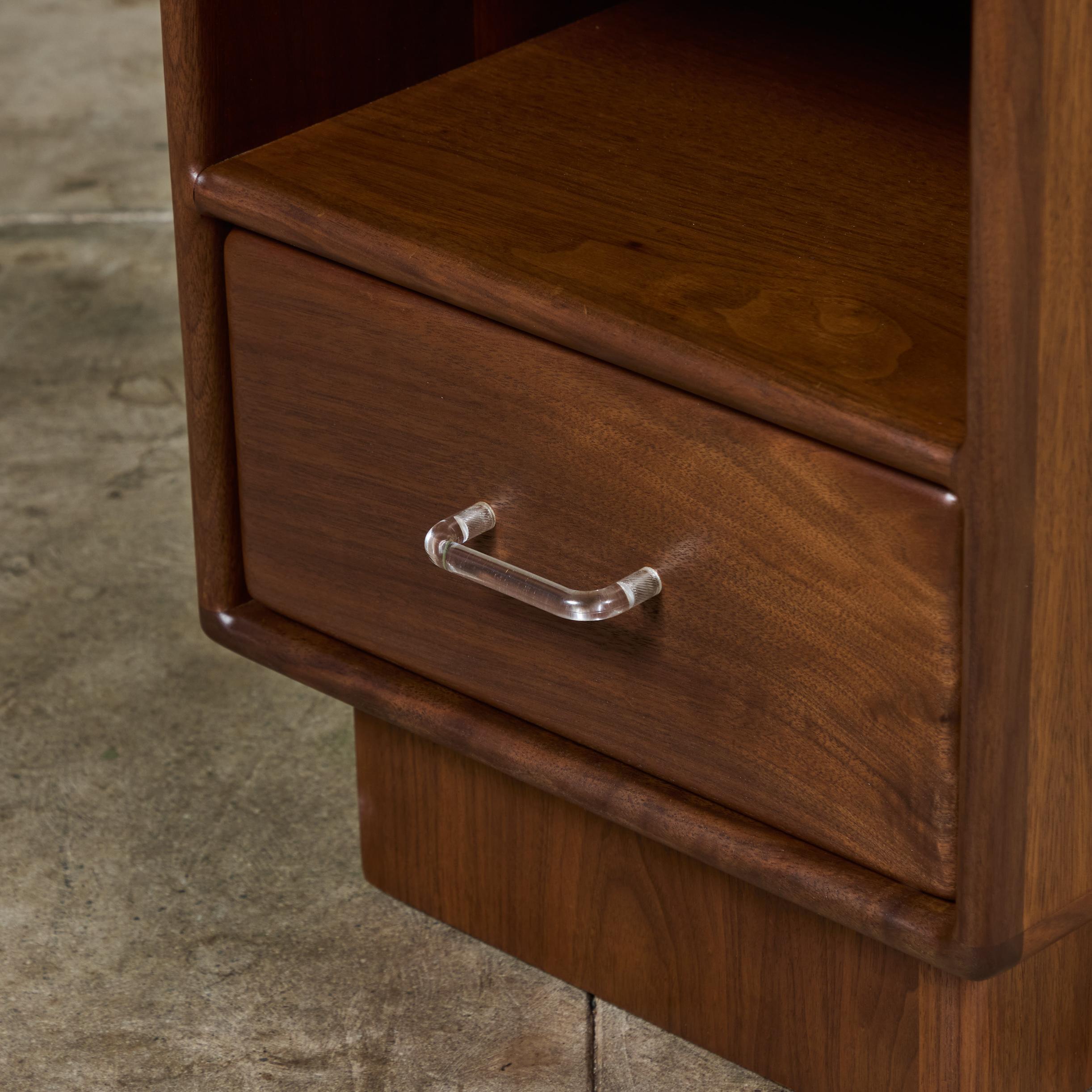 Pair of Petite Walnut Nightstands 8